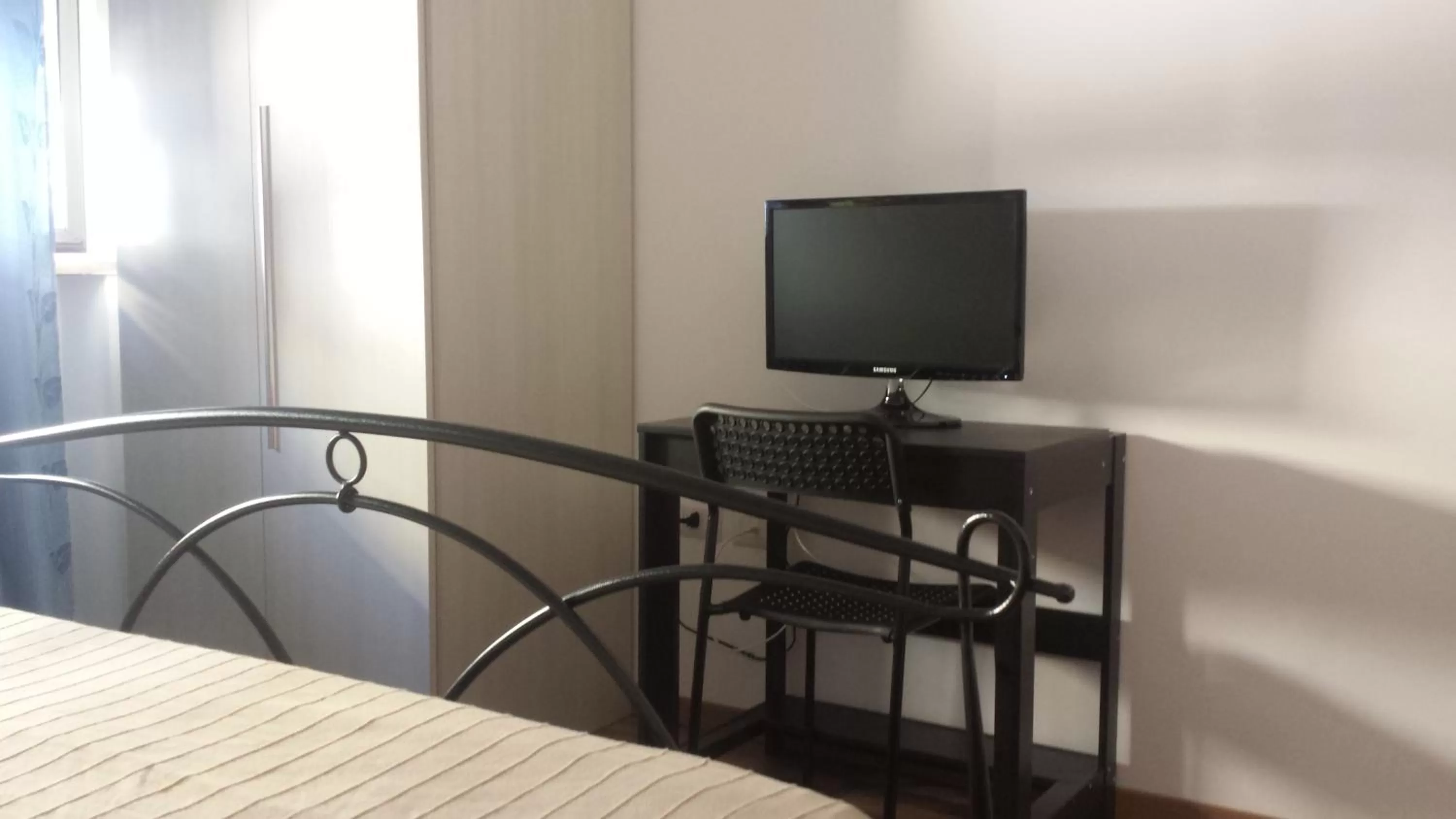 Day, Bed in B&B D'Amare