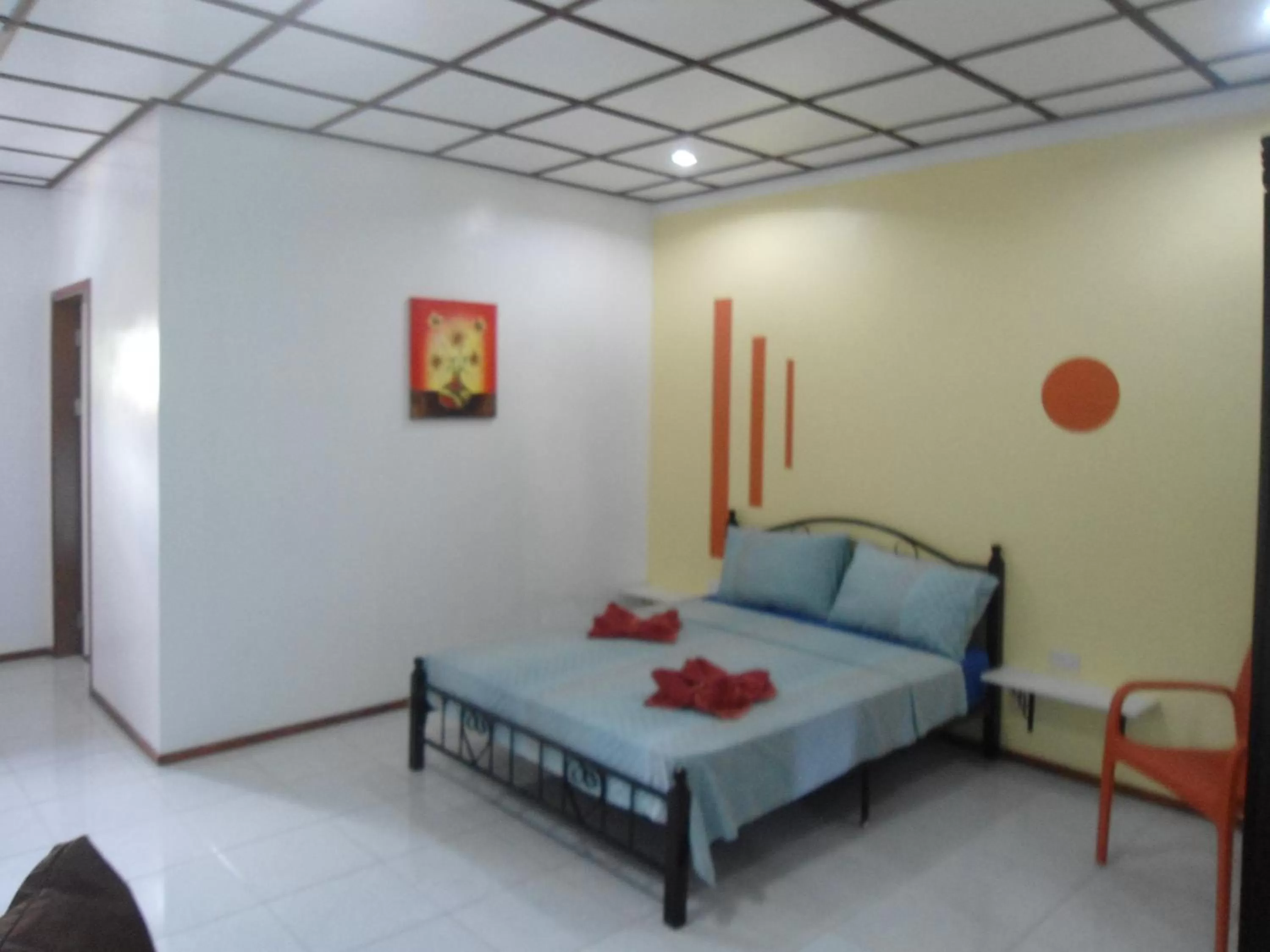 Photo of the whole room, Bed in Menchu's Pension House