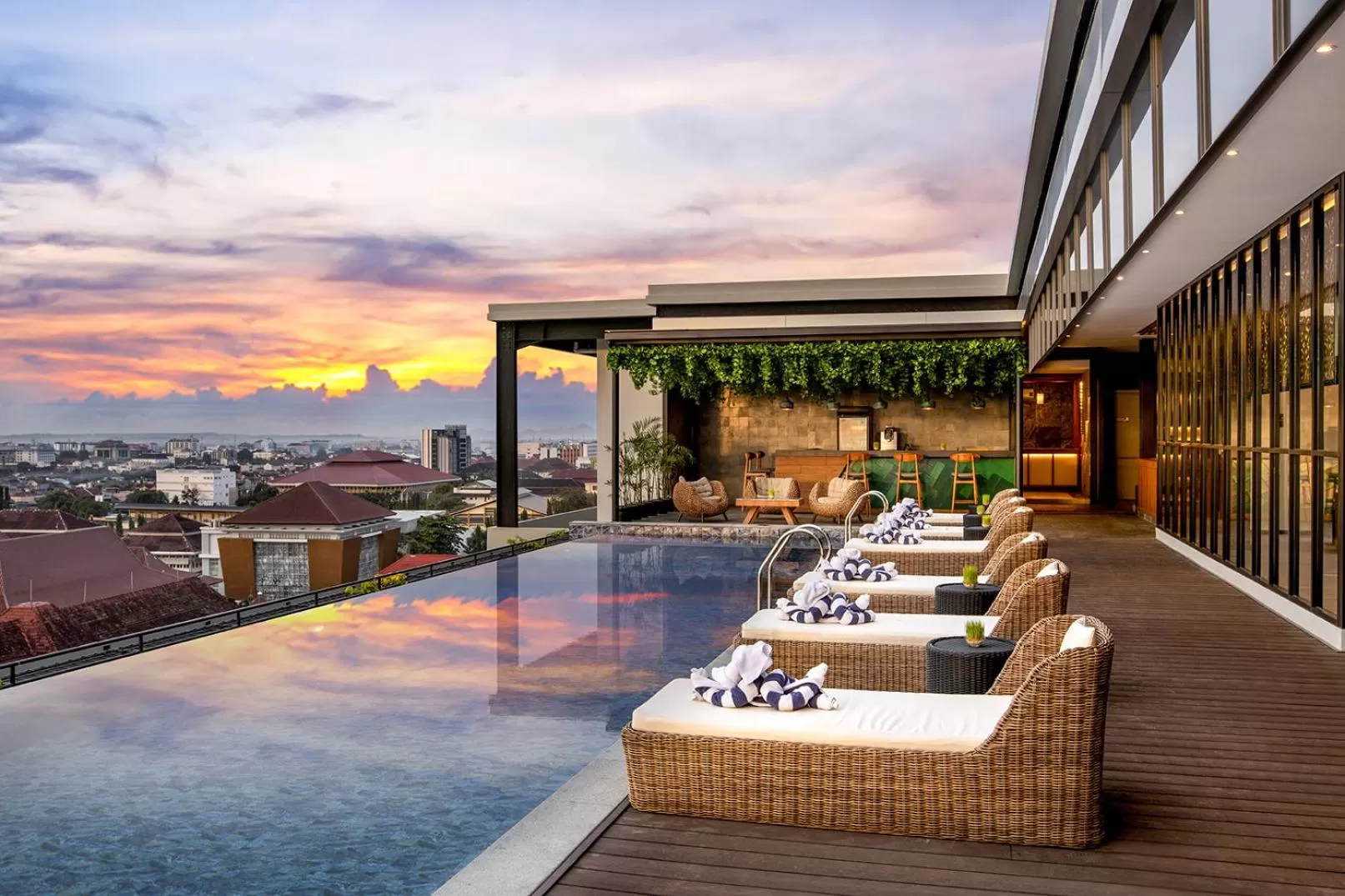 Swimming pool in The Manohara Hotel Yogyakarta