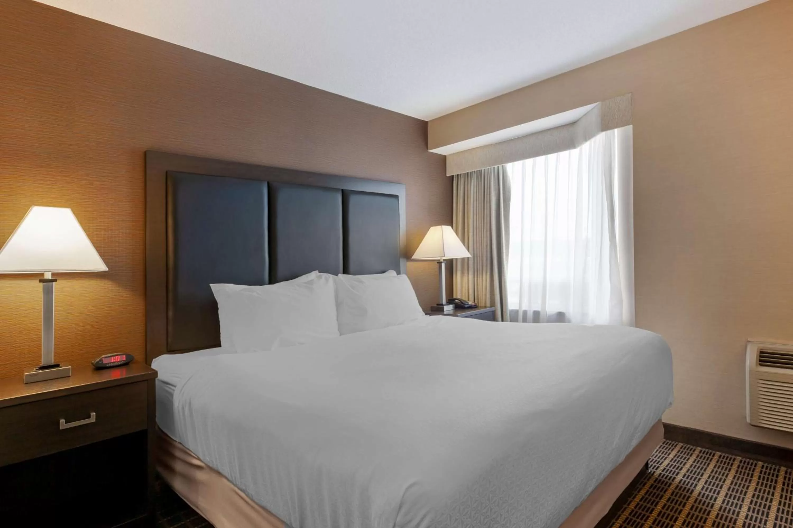 King Suite in Best Western Plus Burlington Inn & Suites