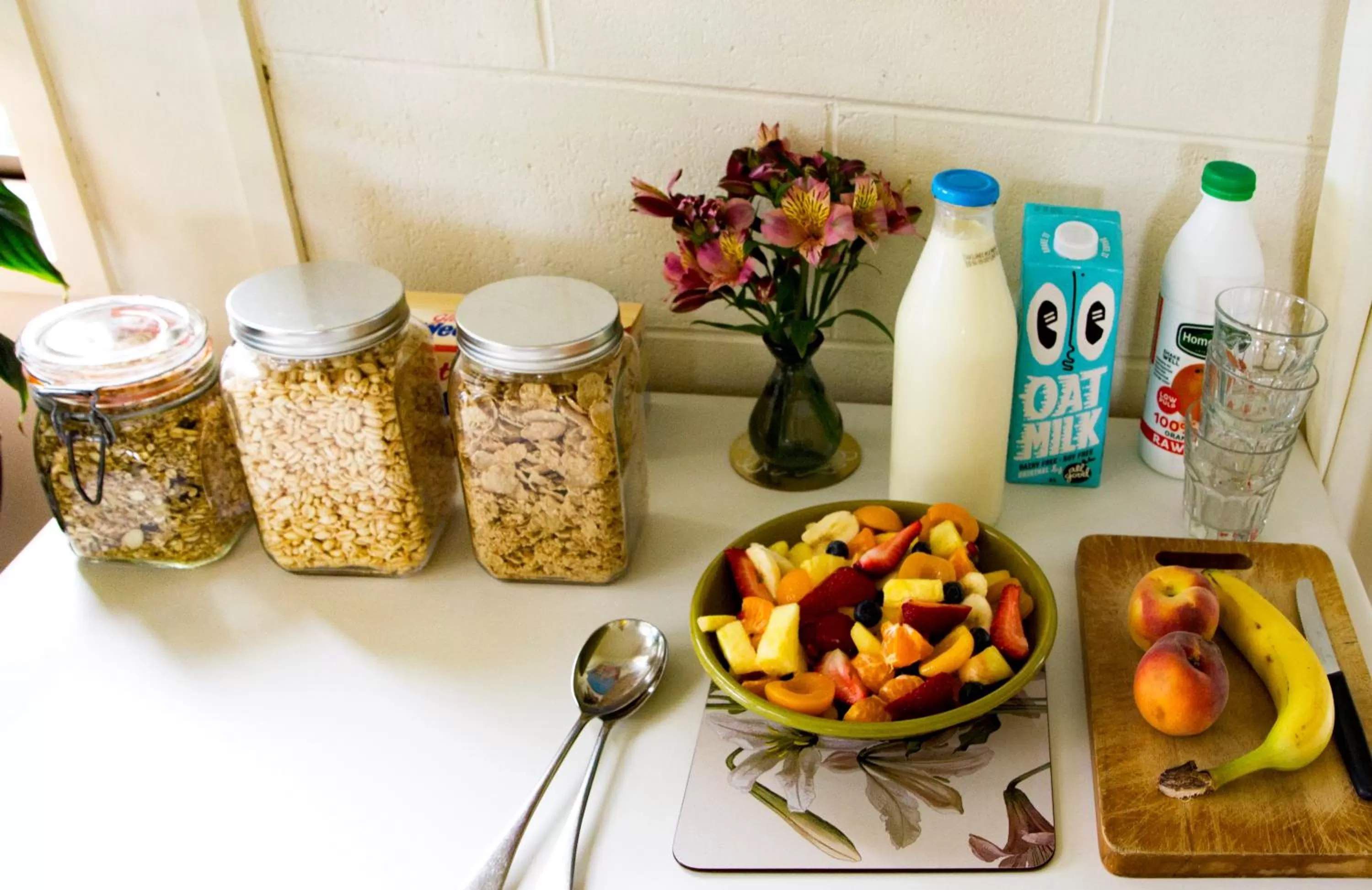 Continental breakfast in Magnolia House