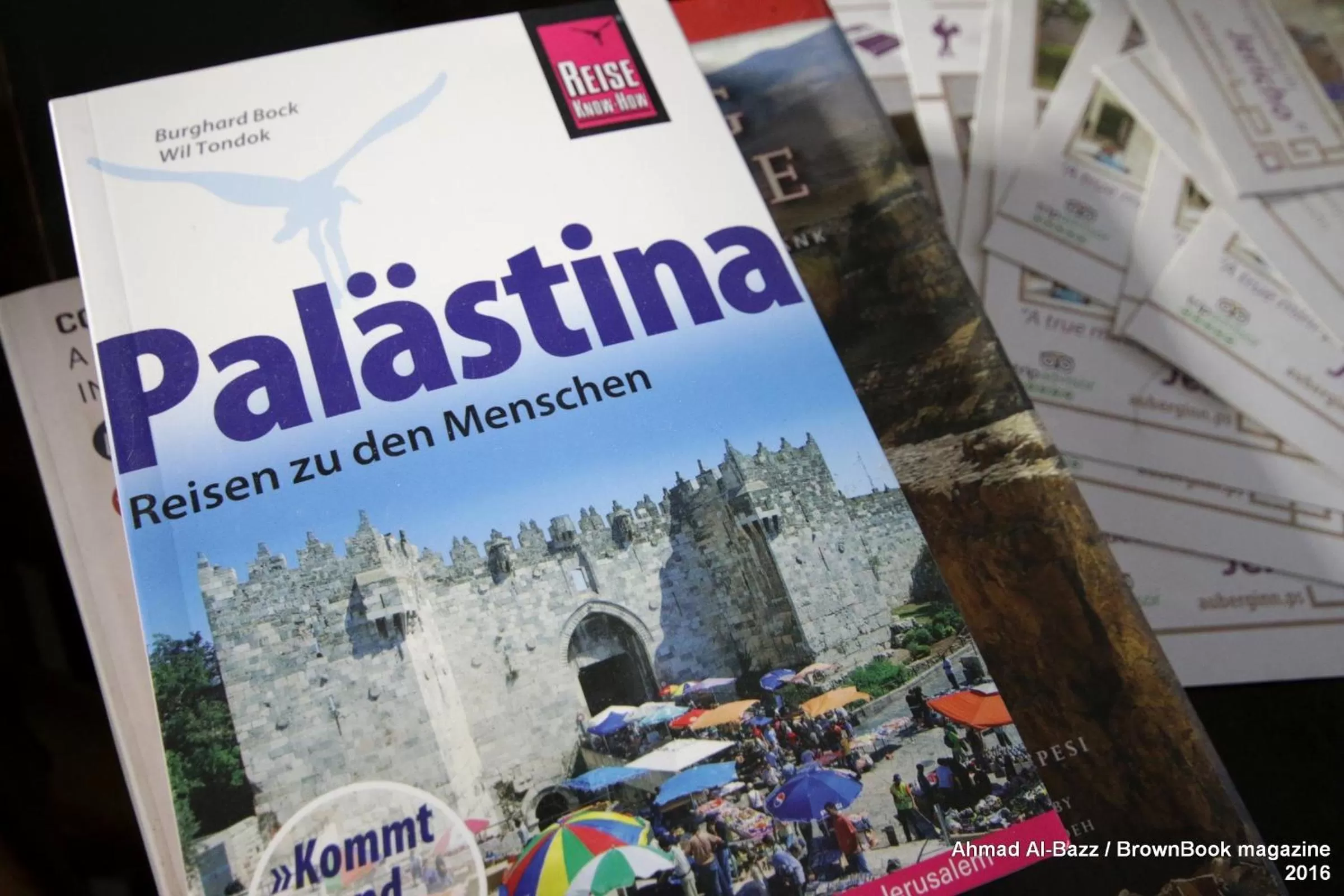 Library in Auberg-Inn Guesthouse