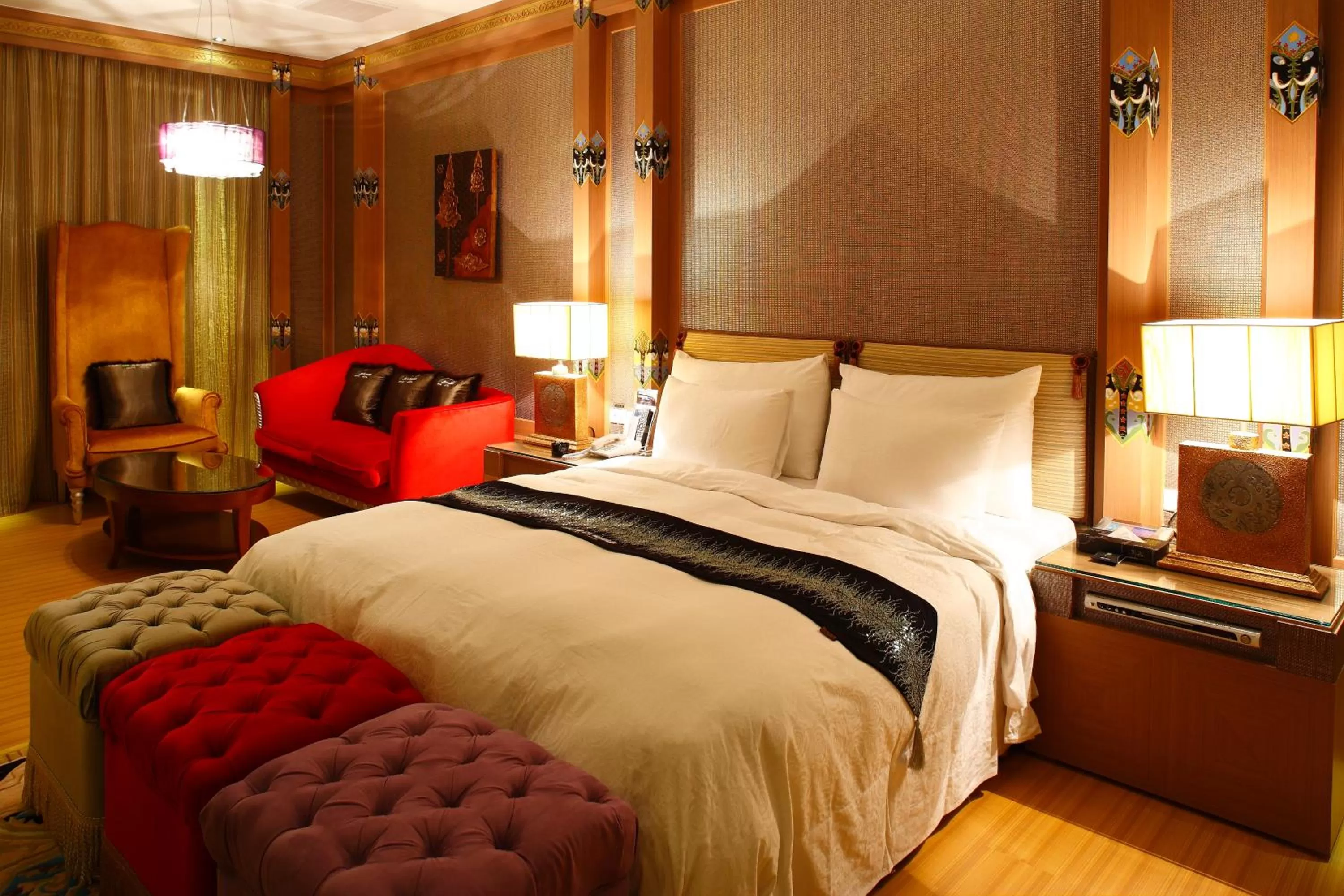 Photo of the whole room in Dryad Motel