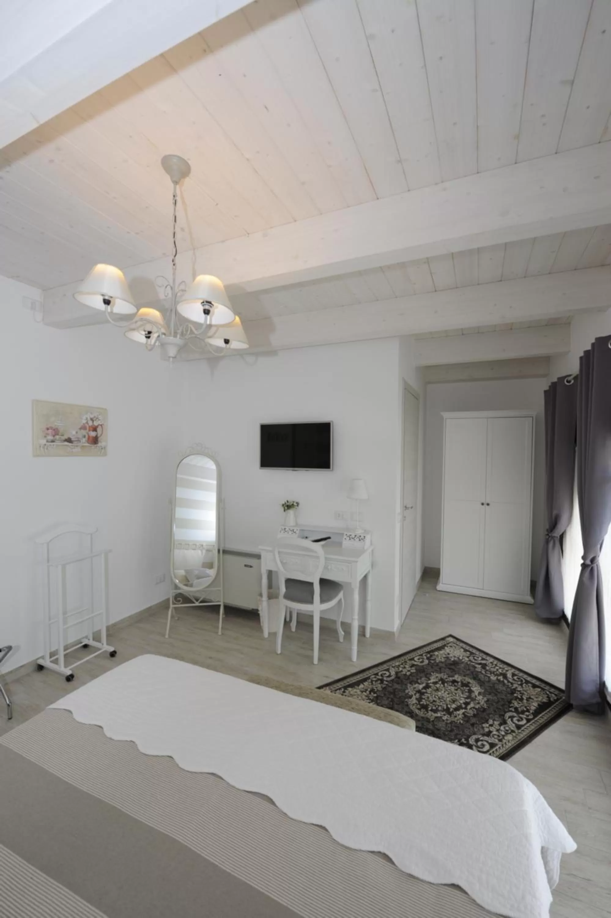 Photo of the whole room in Corte Caselle