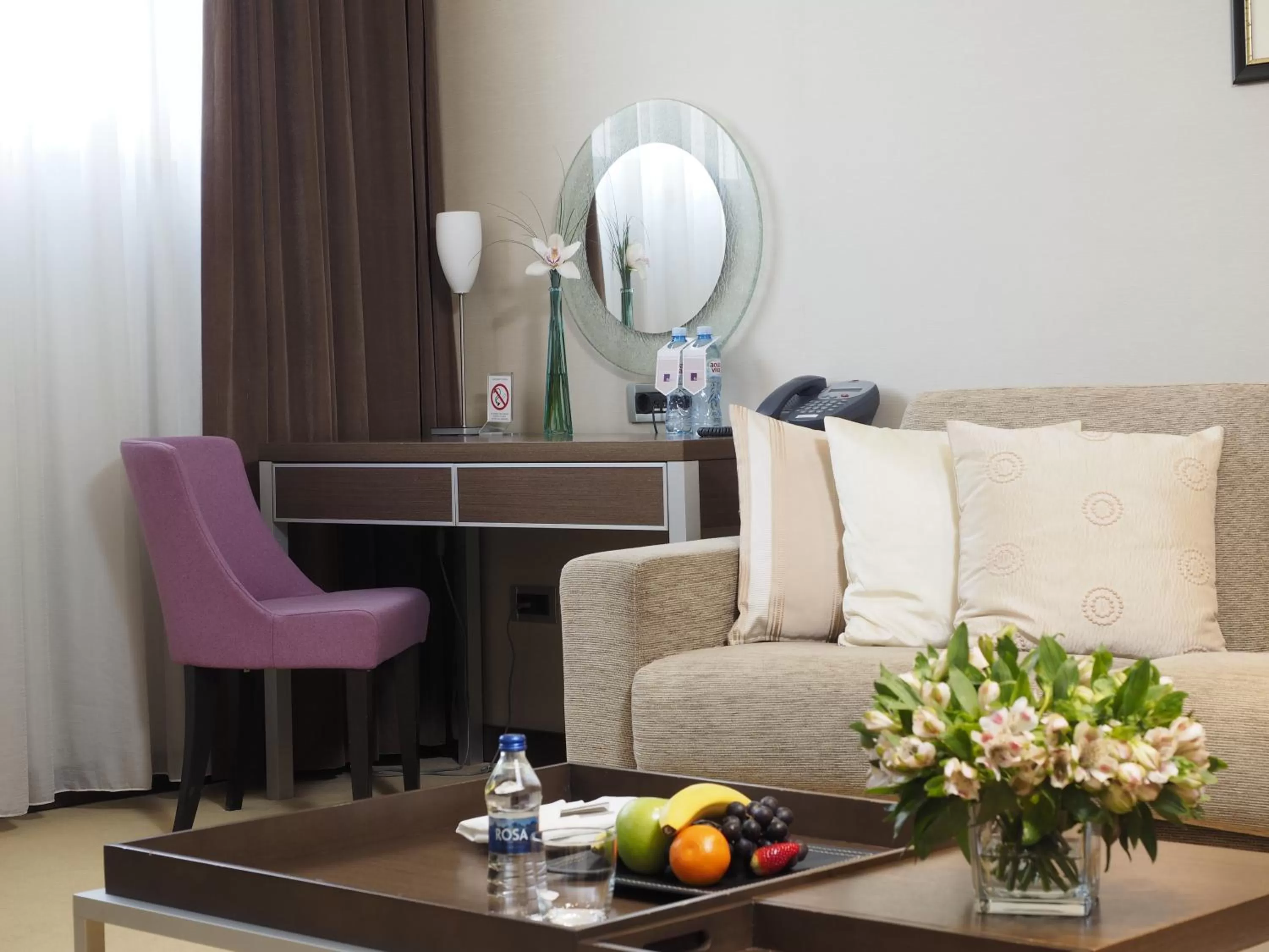 Seating area in IN Hotel Beograd