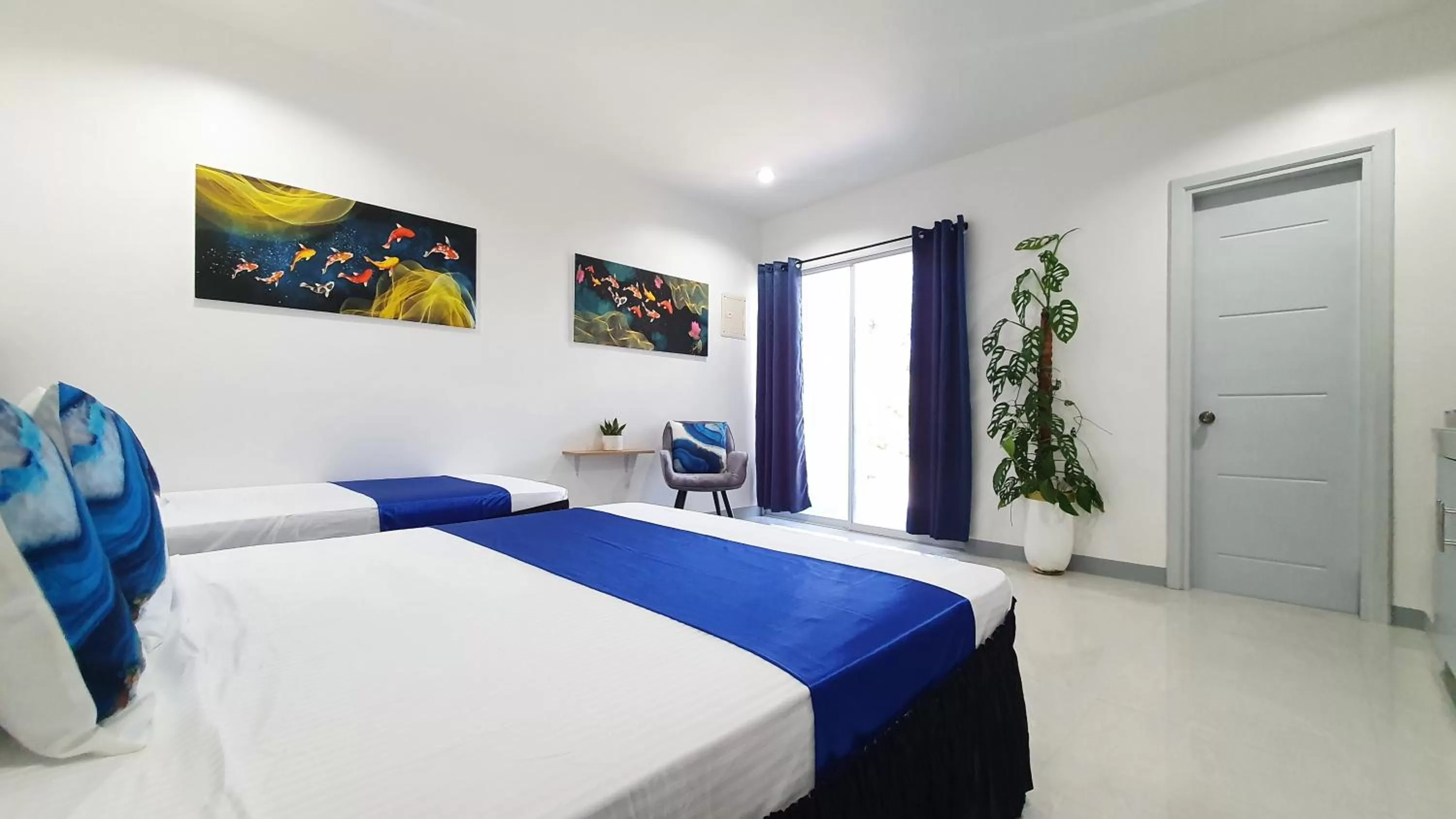Photo of the whole room, Bed in Sapphire Boutique Resort
