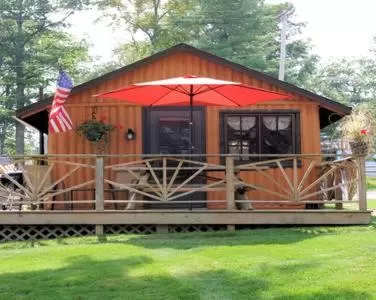 Property building in Clear Lake Resort