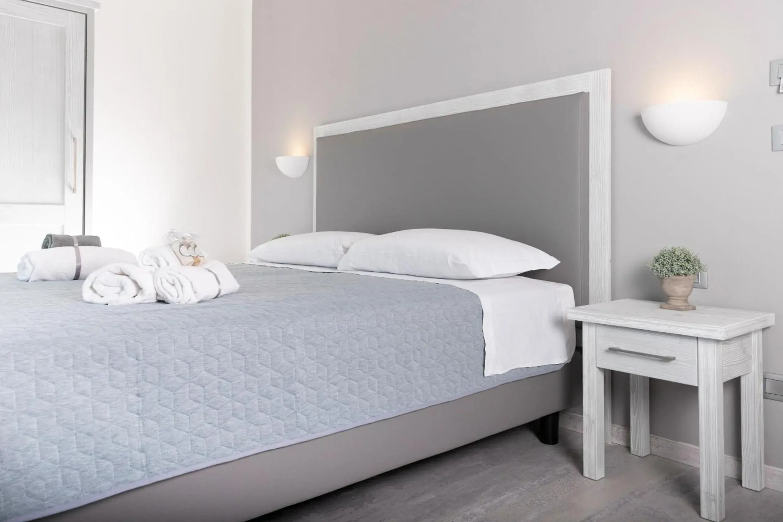 Double Room with Balcony in Hotel Gli Ulivi Double Room with Balcony in Hotel Gli Ulivi