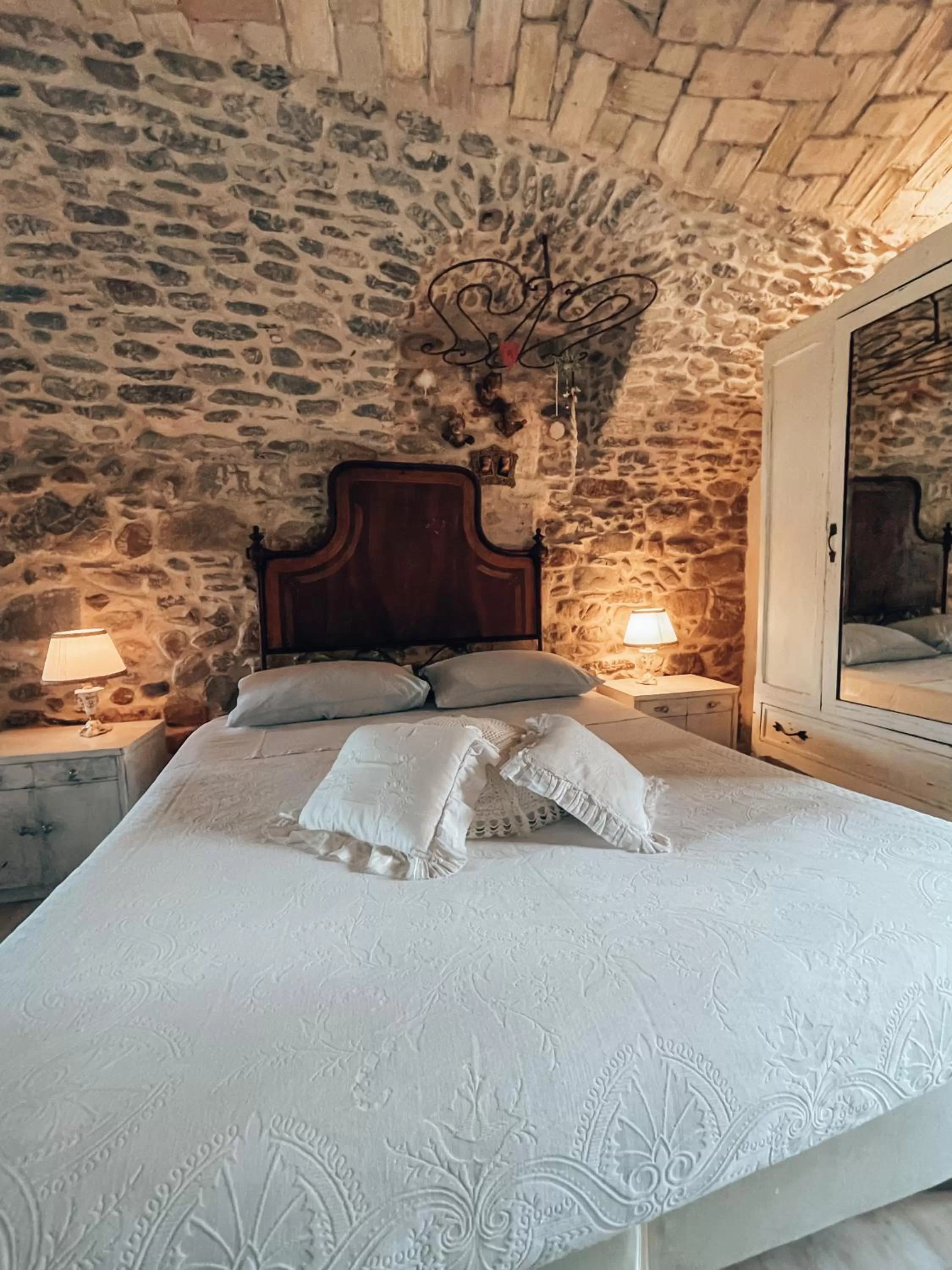 Bed in Talking Stones