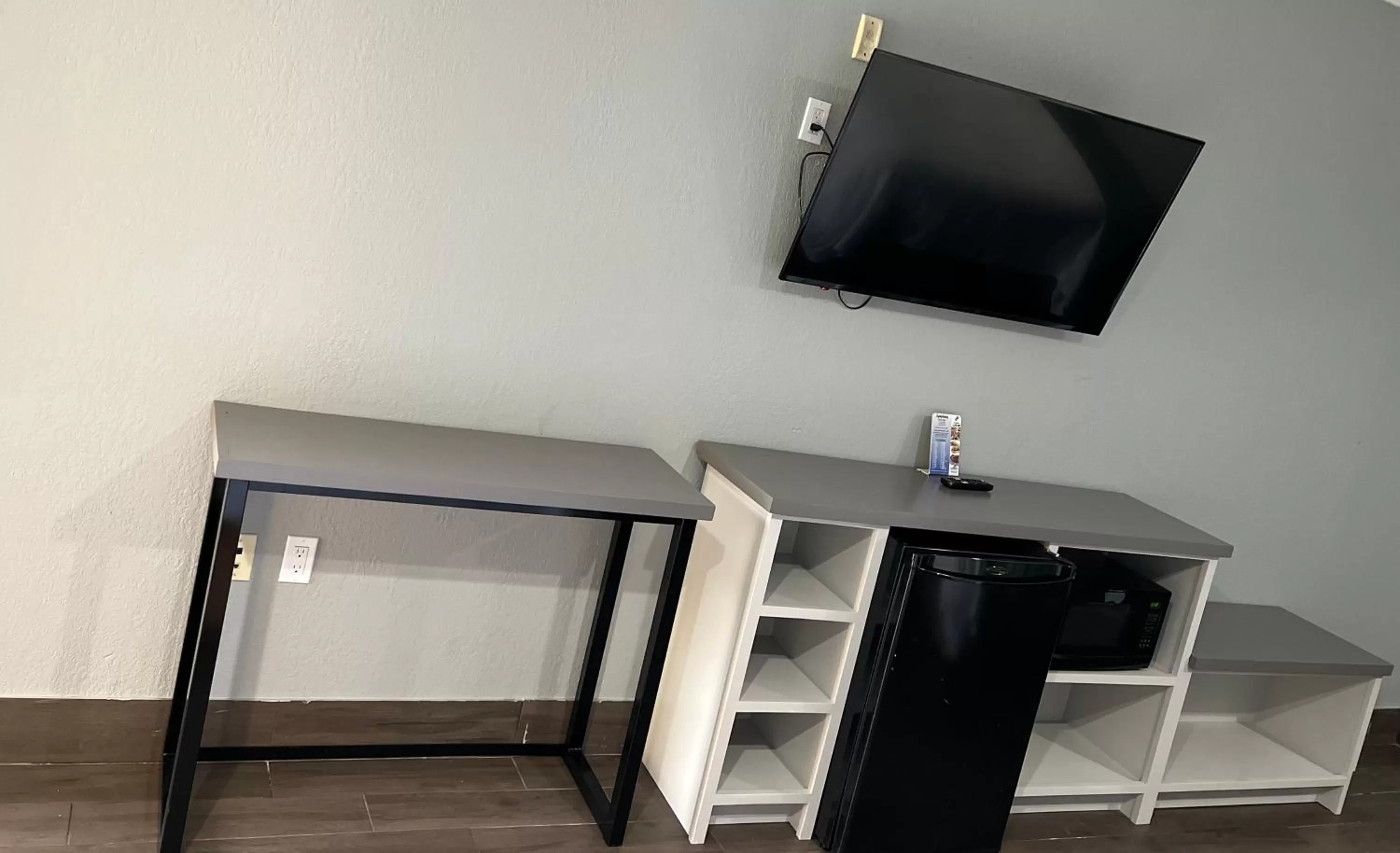 hair dresser in The Symphony Inn & Suites