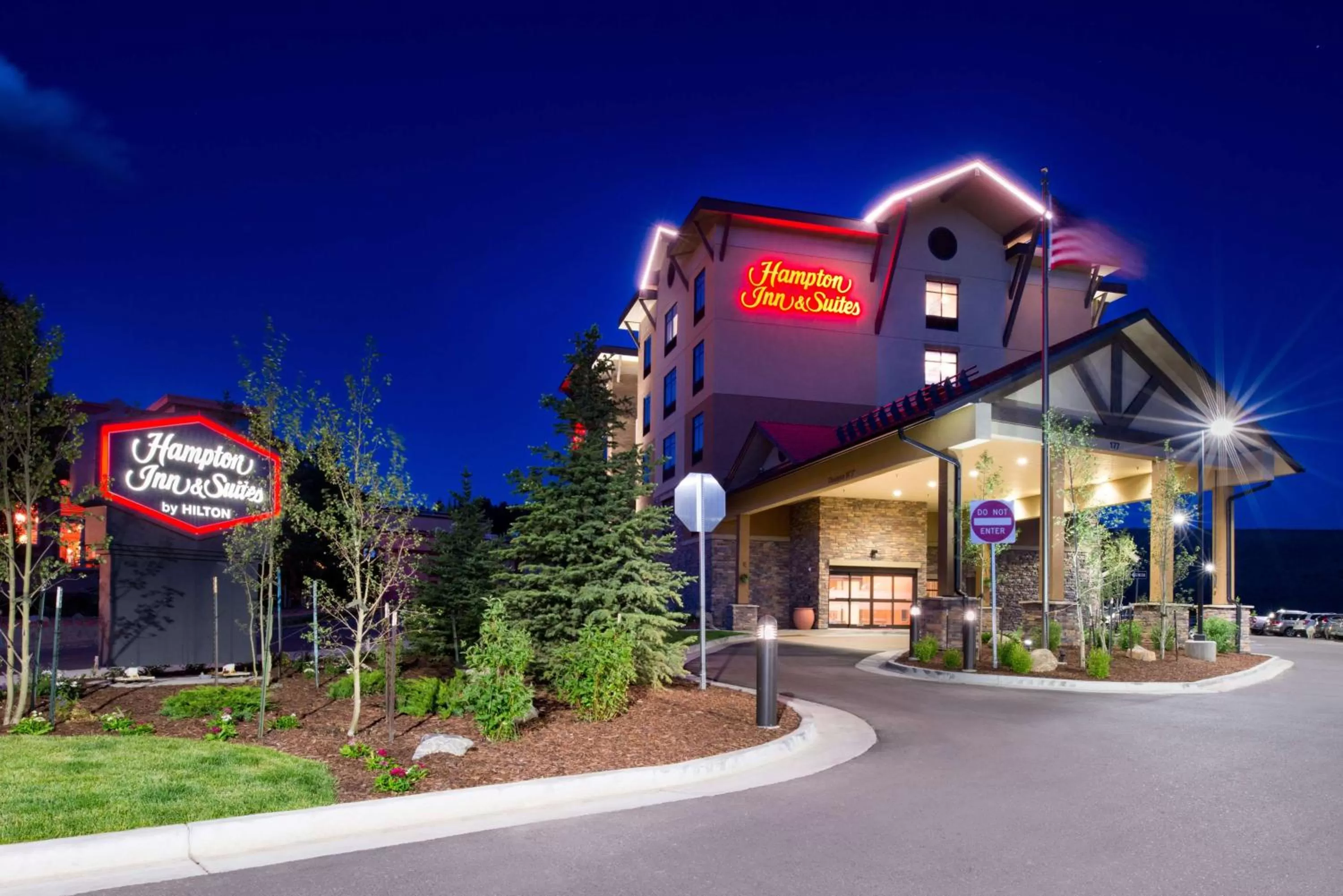 Property building in Hampton Inn & Suites Silverthorne
