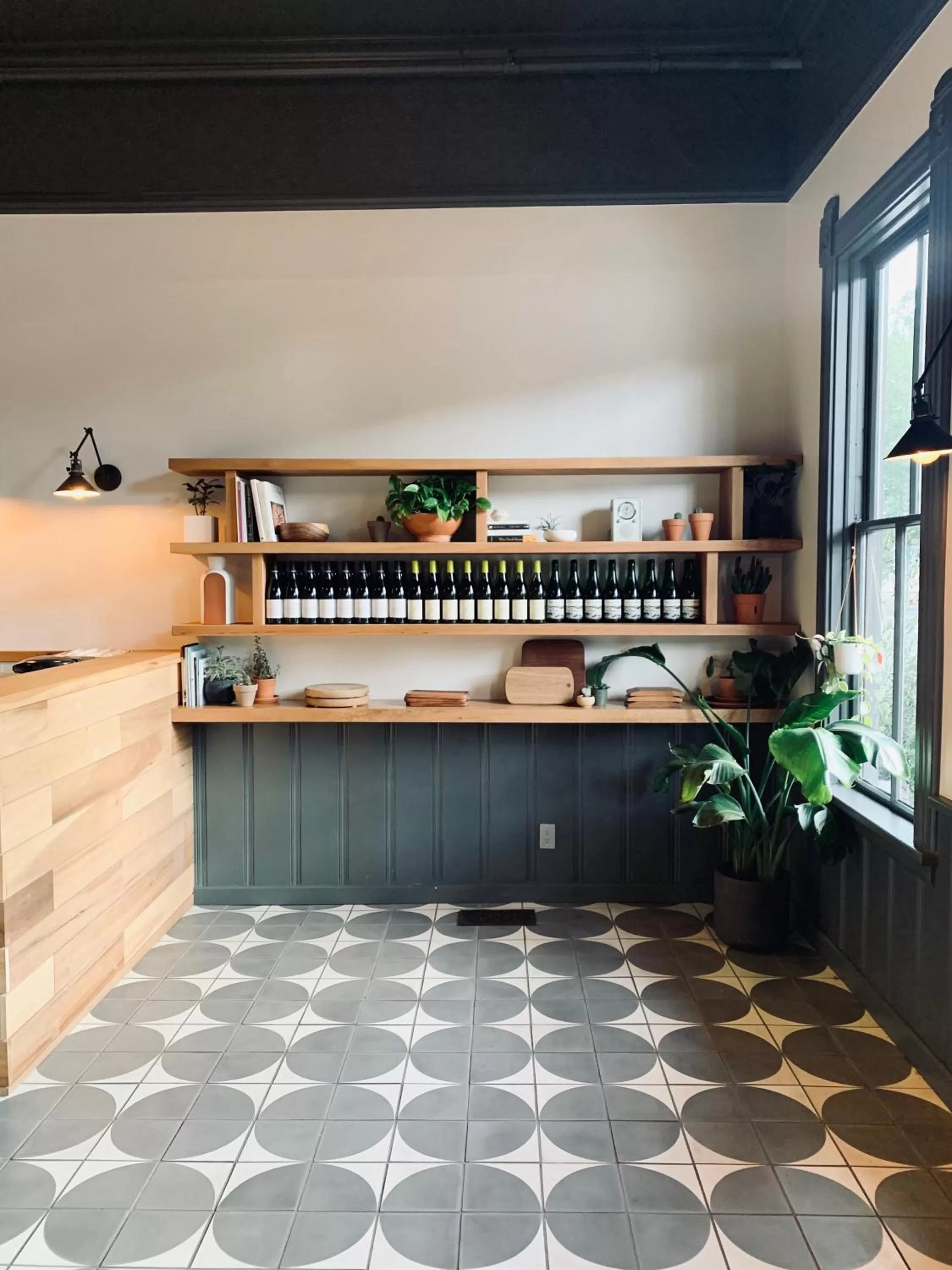 Restaurant/places to eat in Thatcher Hotel