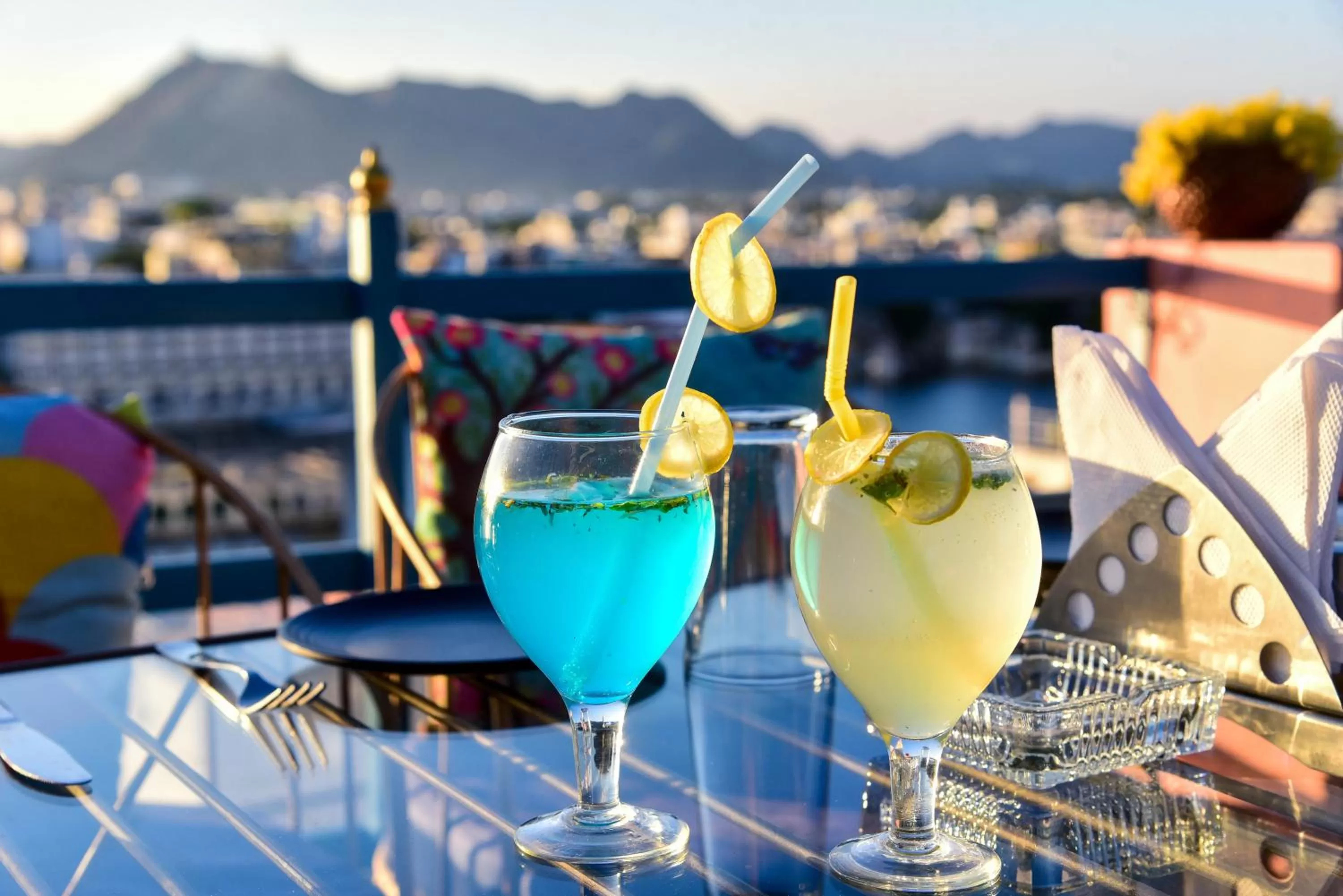 Drinks in Hotel Casa by the lake