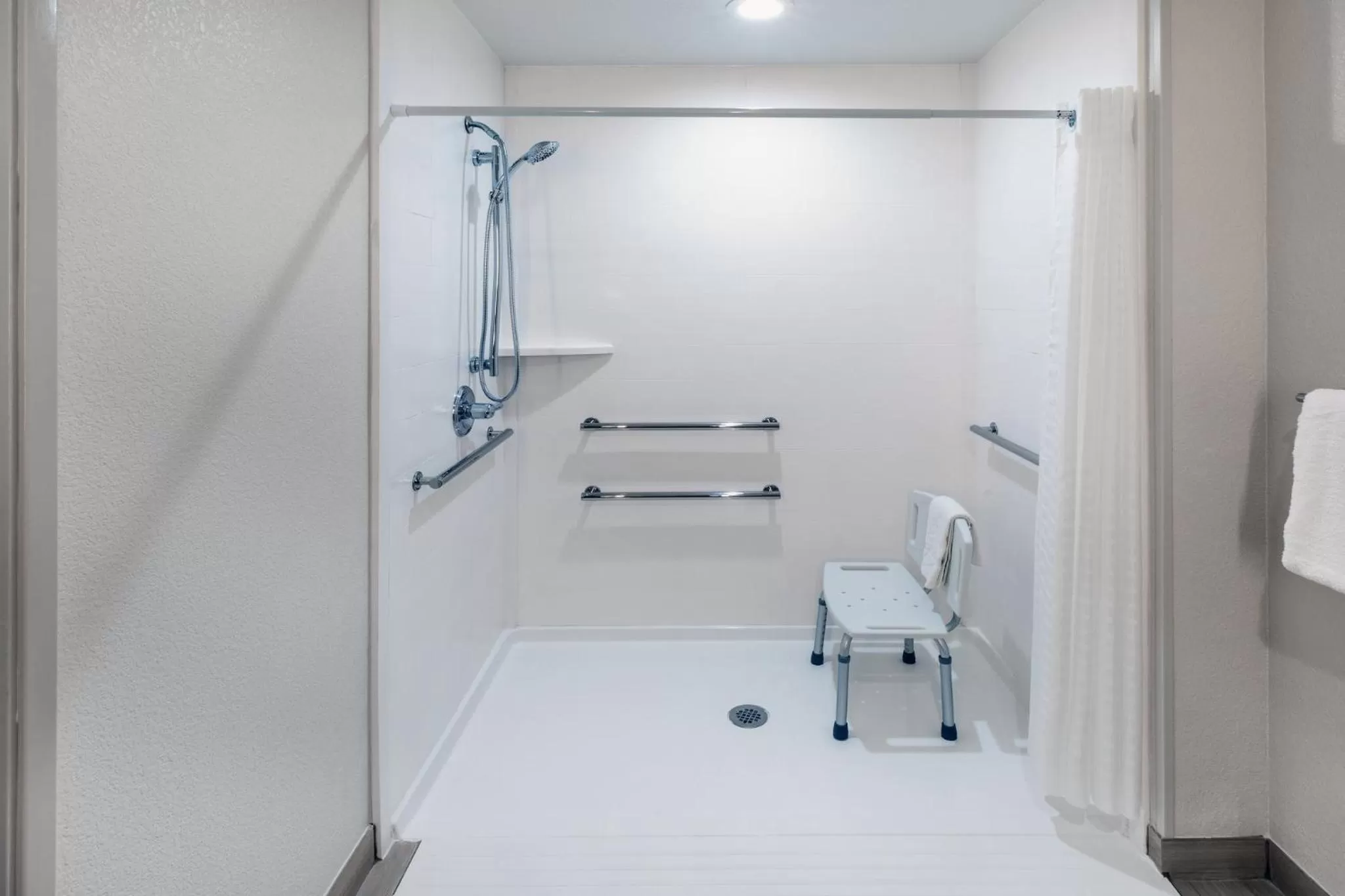 Bathroom in Candlewood Suites DFW Airport North - Irving by IHG