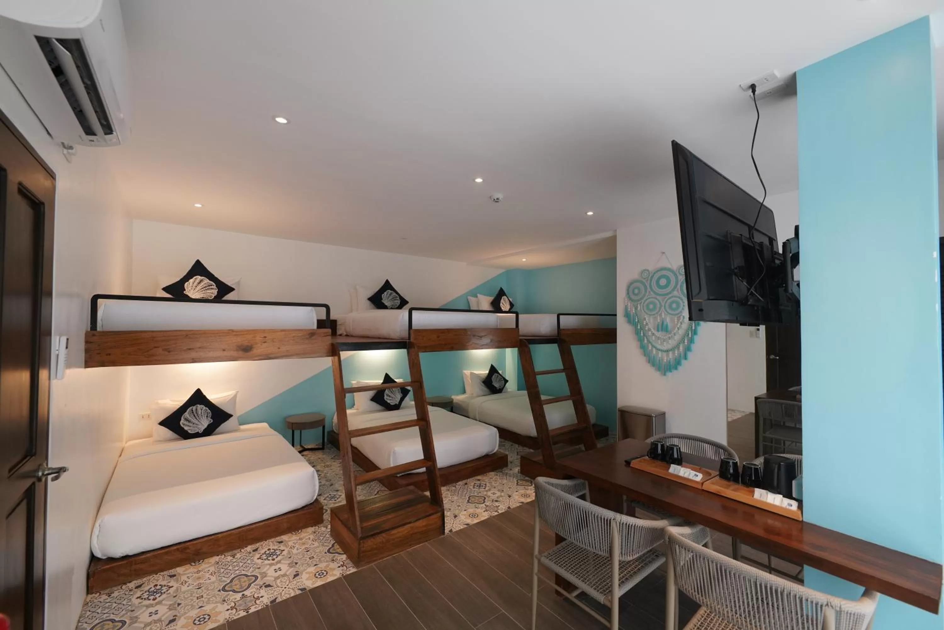 Deluxe Family Suite in J Boutique Hotel El Nido