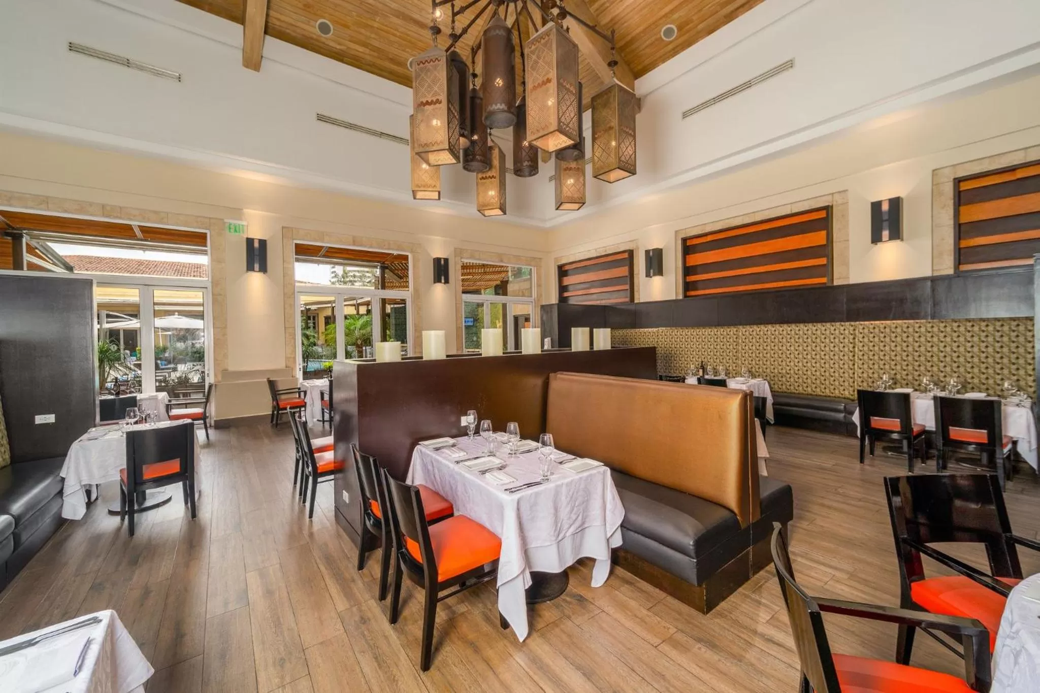 Restaurant/places to eat in InterContinental Tegucigalpa at Multiplaza Mall by IHG