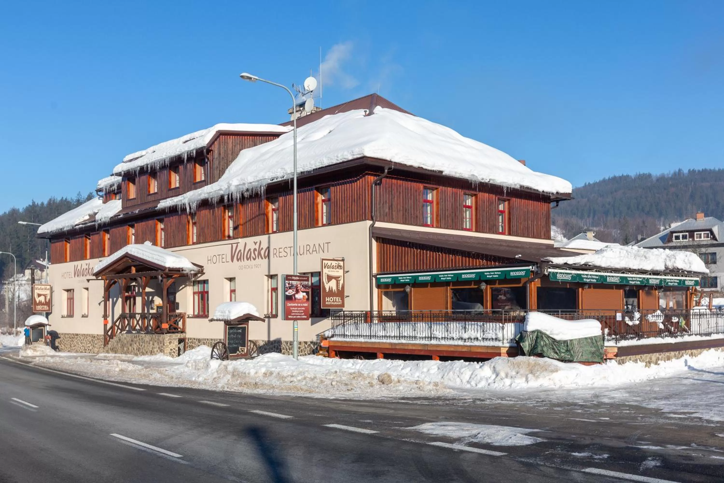 Property building in Relax hotel Valaška