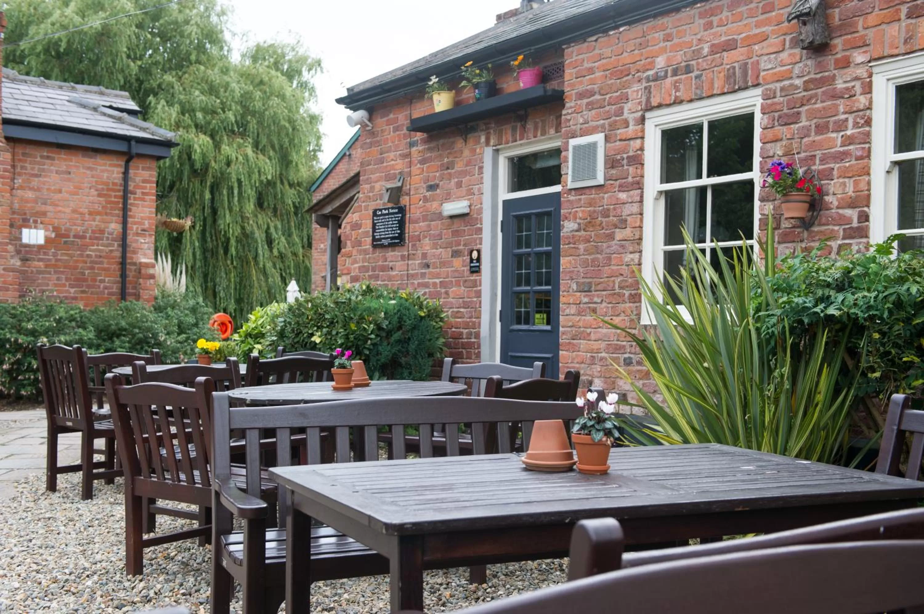 Garden in The Cheshire Cat by Innkeeper's Collection