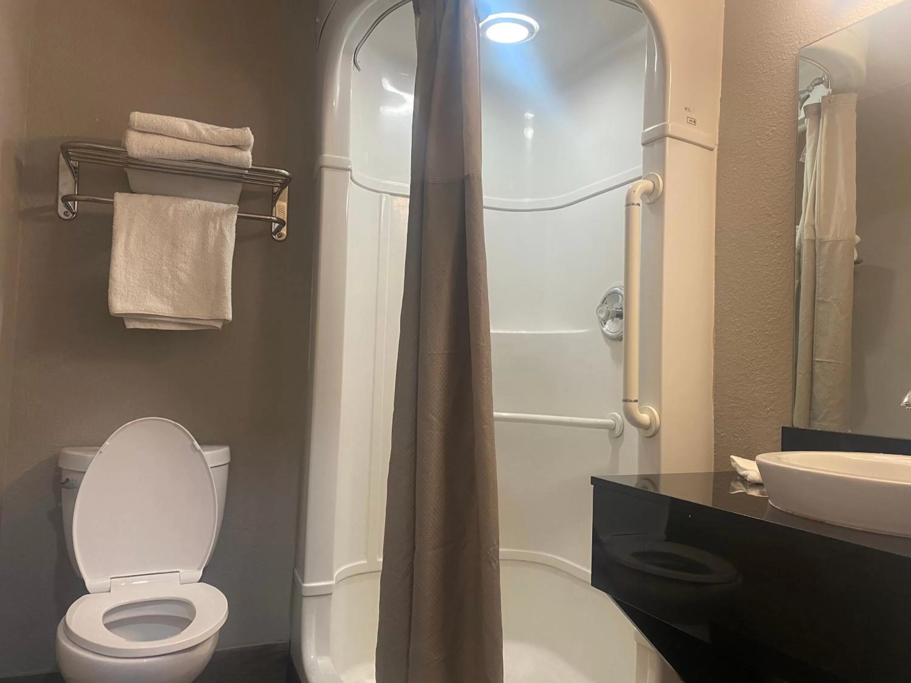 Bathroom in Motel 6-San Bernardino, CA - South