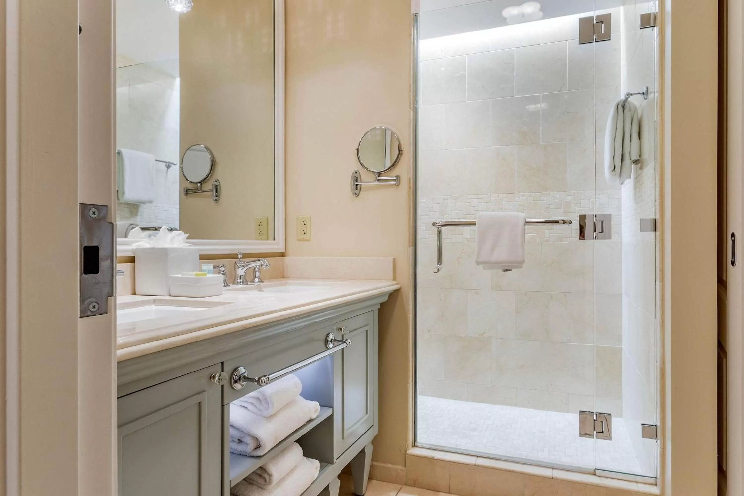 Bathroom in Bluegreen Vacations Eilan Hotel and Spa, an Ascend Collection Resort