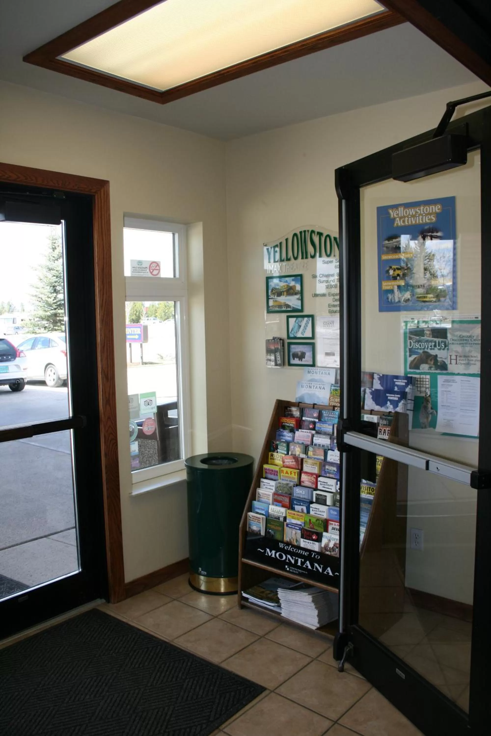 Lobby or reception in Yellowstone Lodge