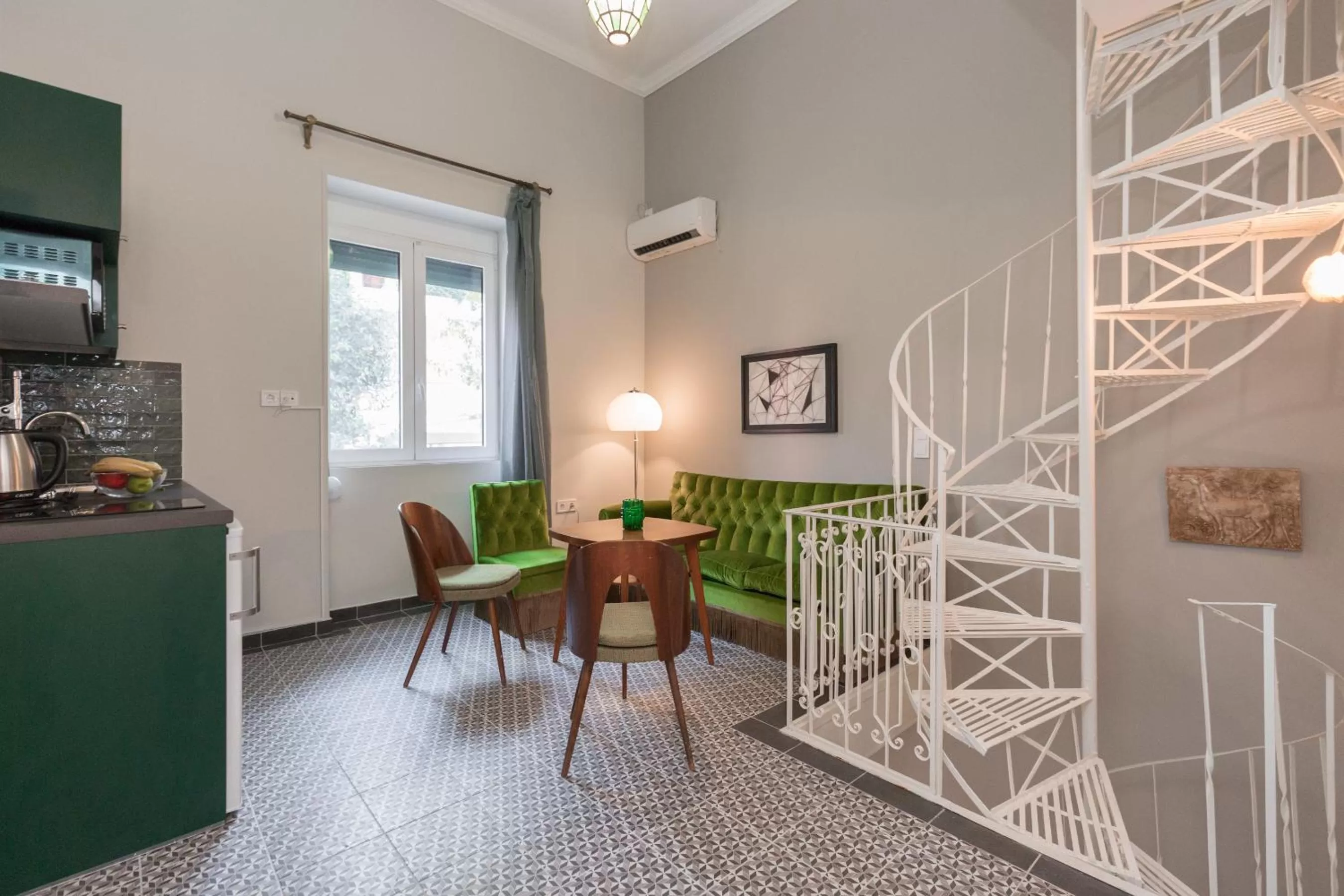 Troon of Athens Apartments