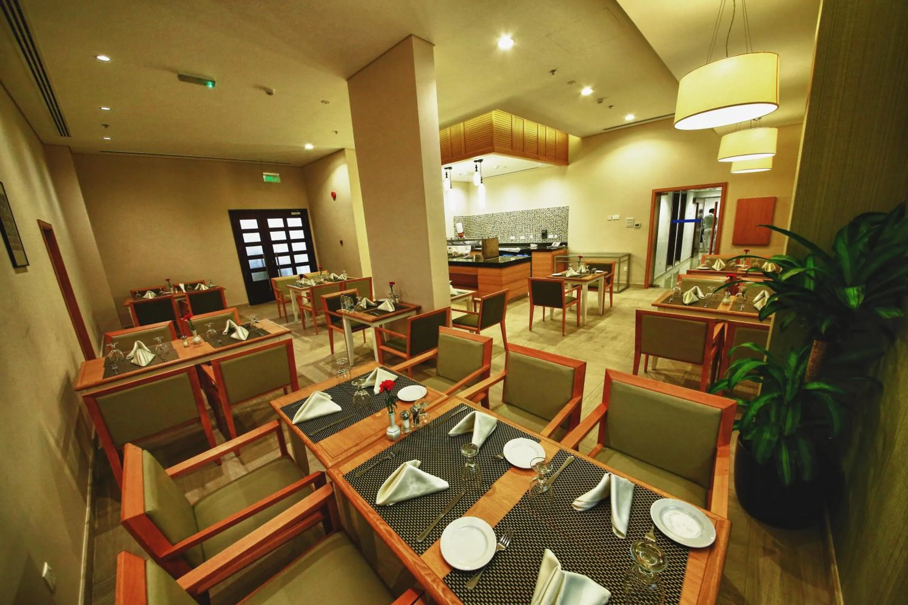 Restaurant/places to eat in Lavender Hotel Deira