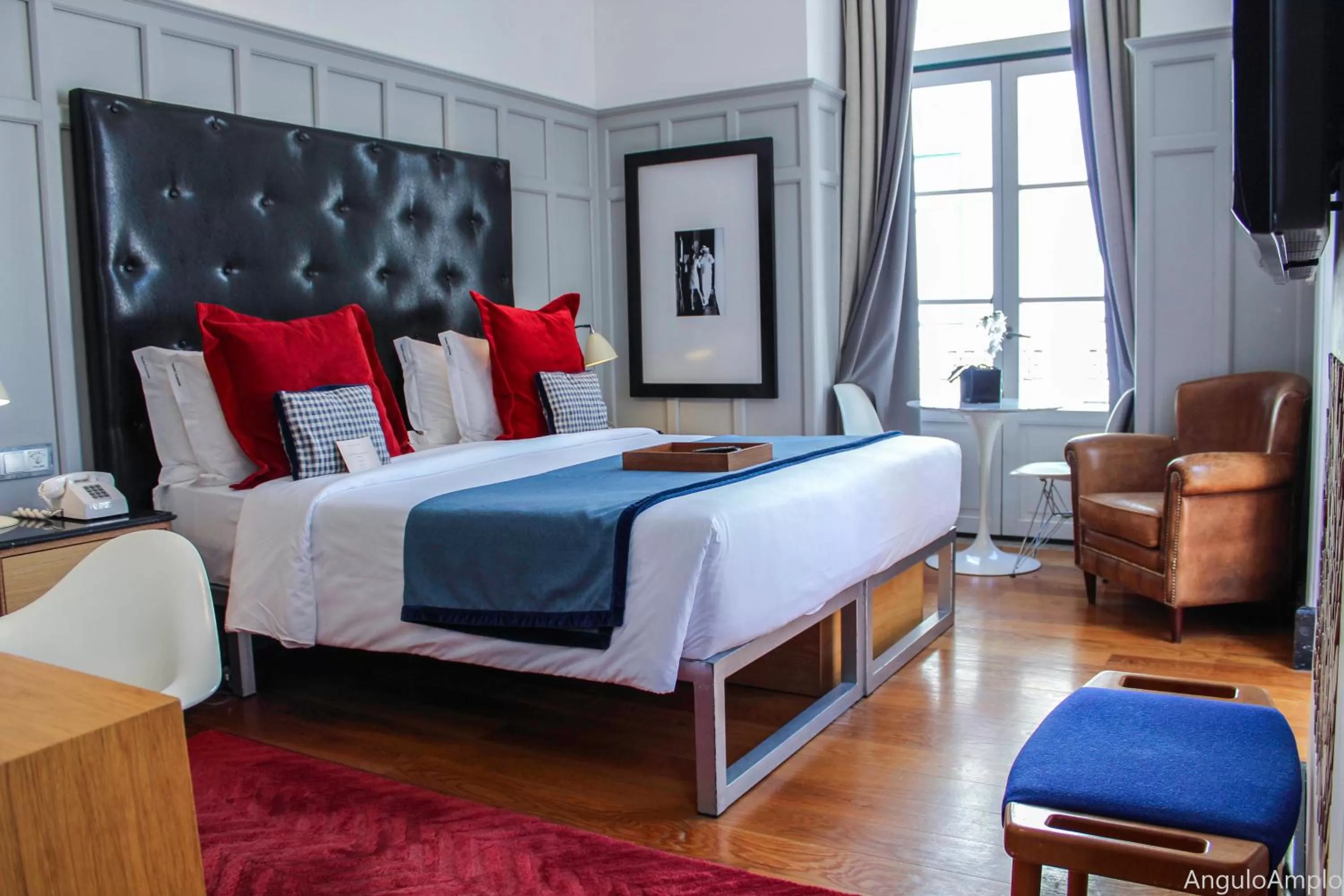 Photo of the whole room, Bed in Browns Boutique Hotel