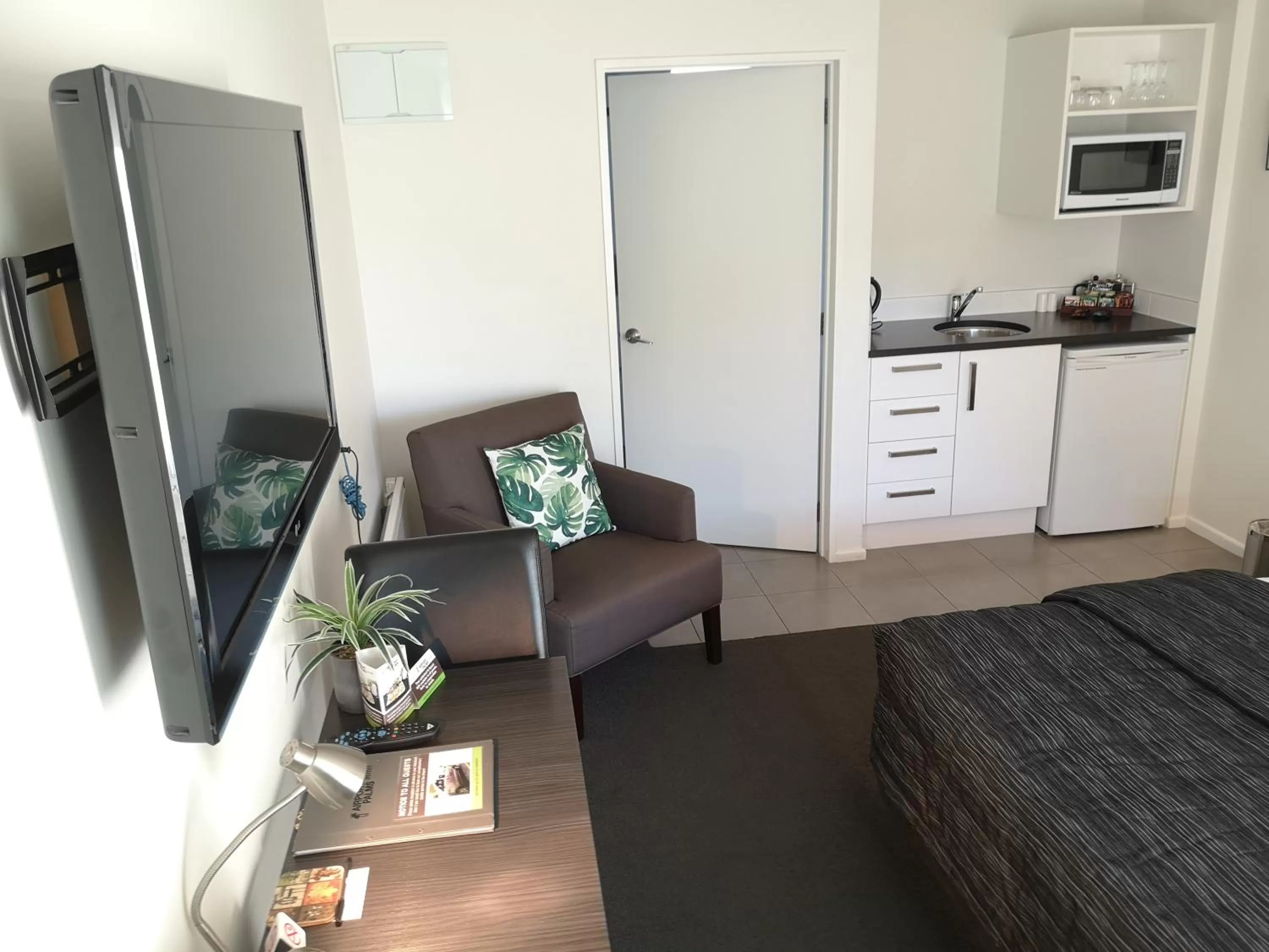 acessibility in Airport Palms Motel