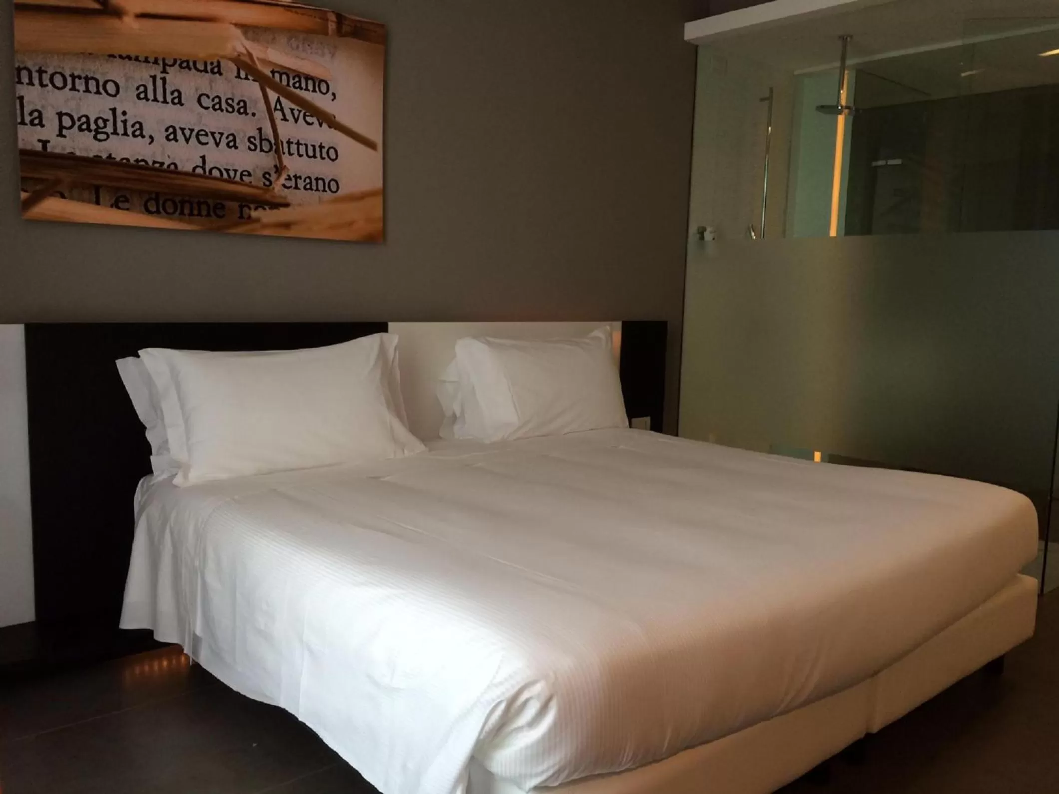 Photo of the whole room, Bed in Best Western Parco Paglia Hotel