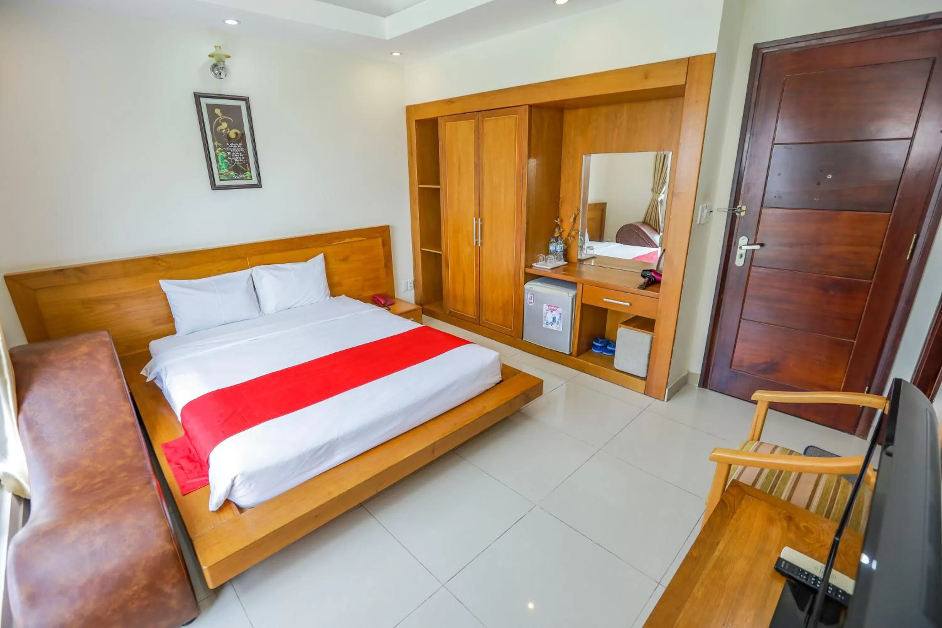 Photo of the whole room, Bed in CAROLINE SEA HOTEL