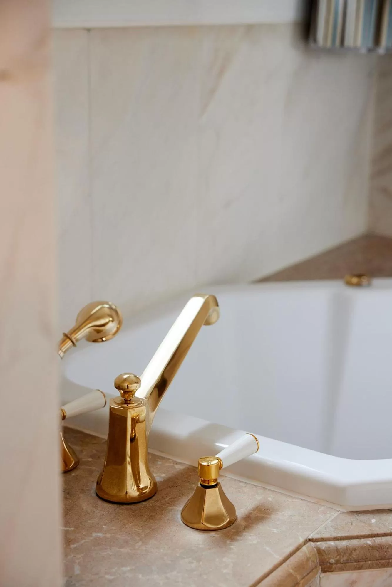 Photo of the whole room in Château Gütsch