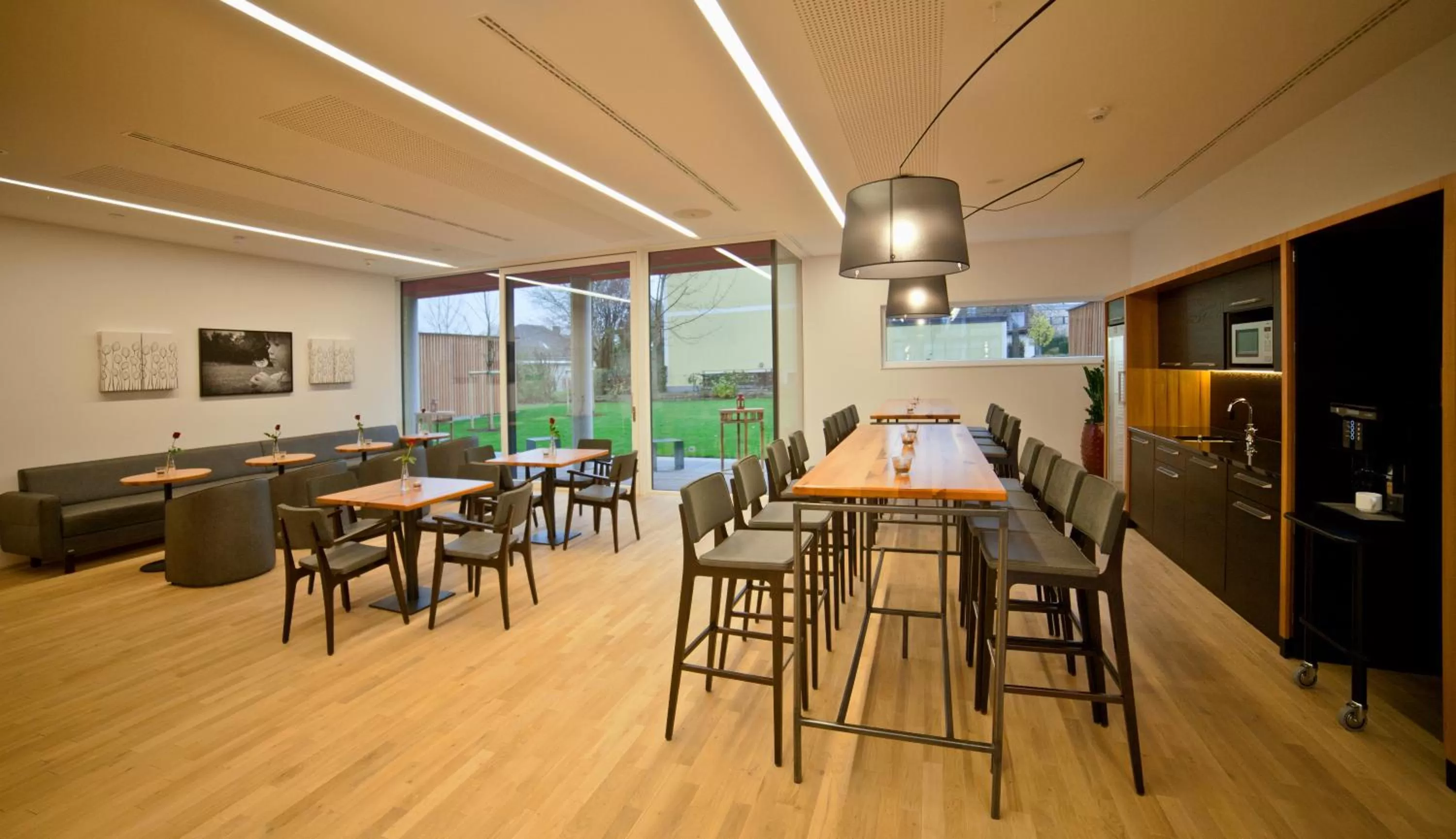 Communal lounge/ TV room, Restaurant/Places to Eat in Hotel Wallern Garni