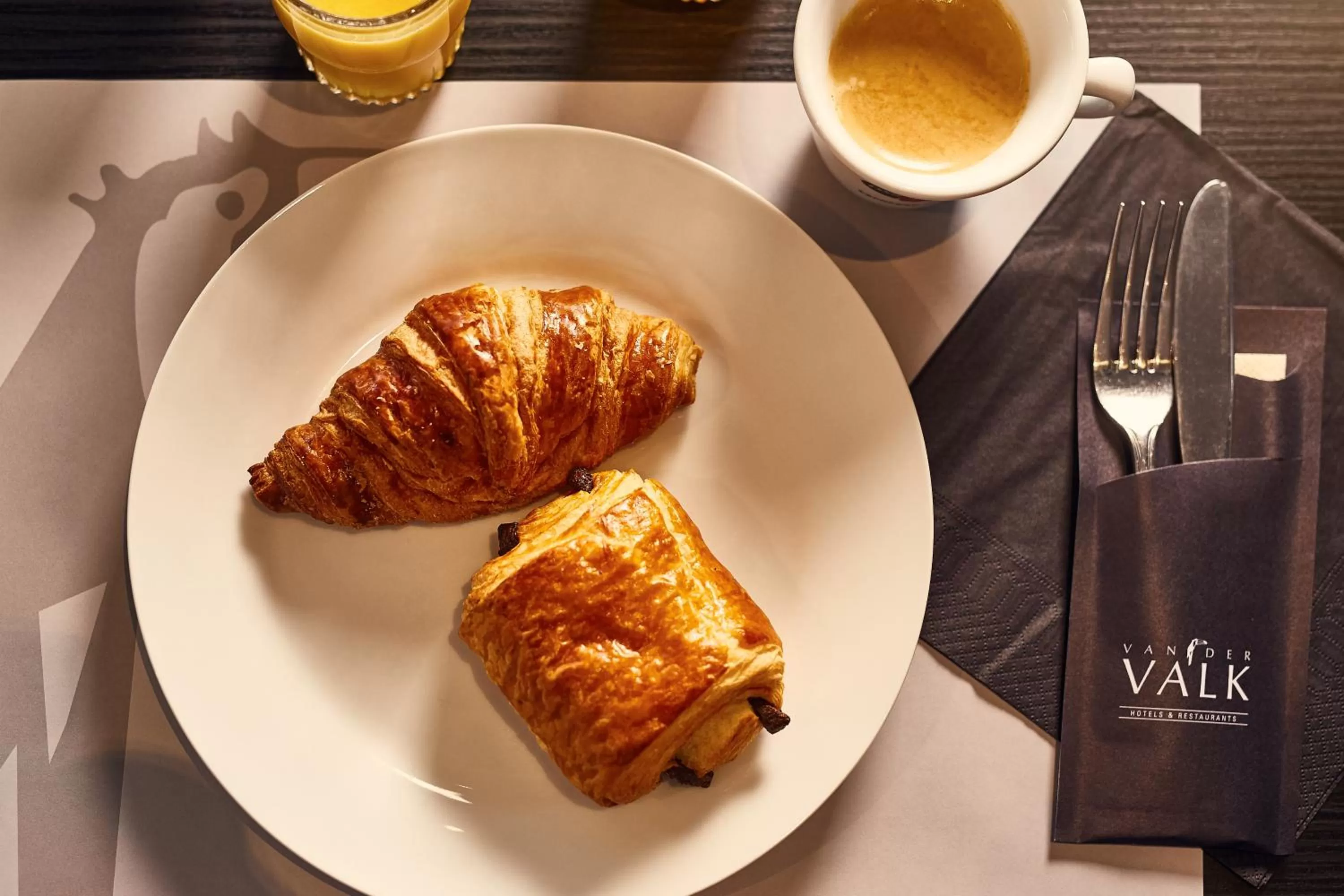 Restaurant/places to eat in Hotel Charleroi Airport - Van Der Valk