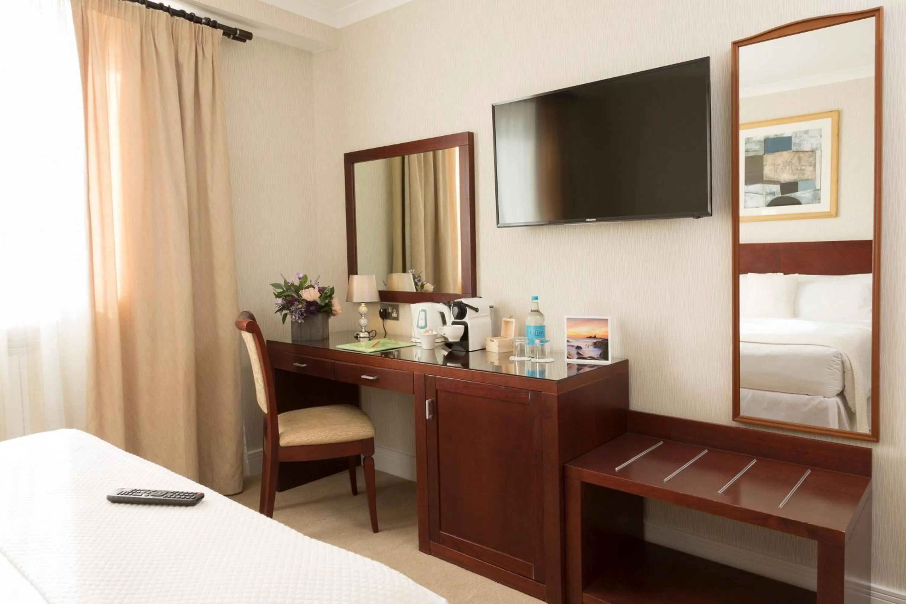 TV and multimedia, Bed in The Savoy Jersey