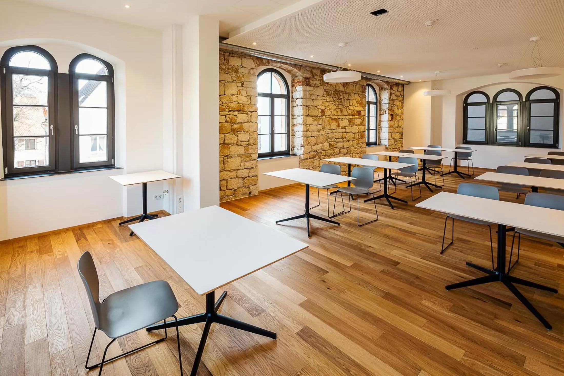 Business facilities, Restaurant/Places to Eat in OX Hotel Altes Spital