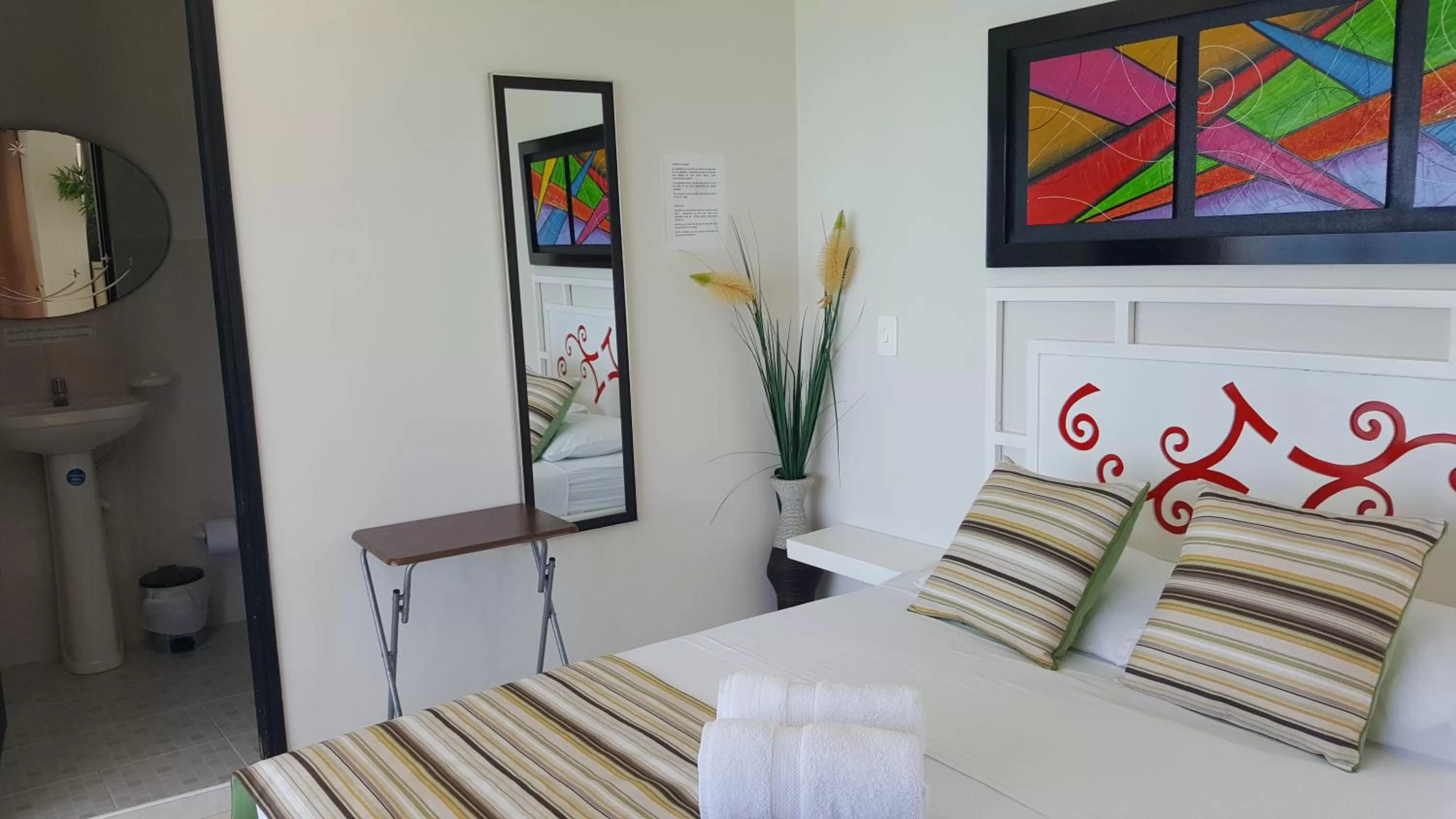 Bed in Caribbean Island Hotel Piso 2