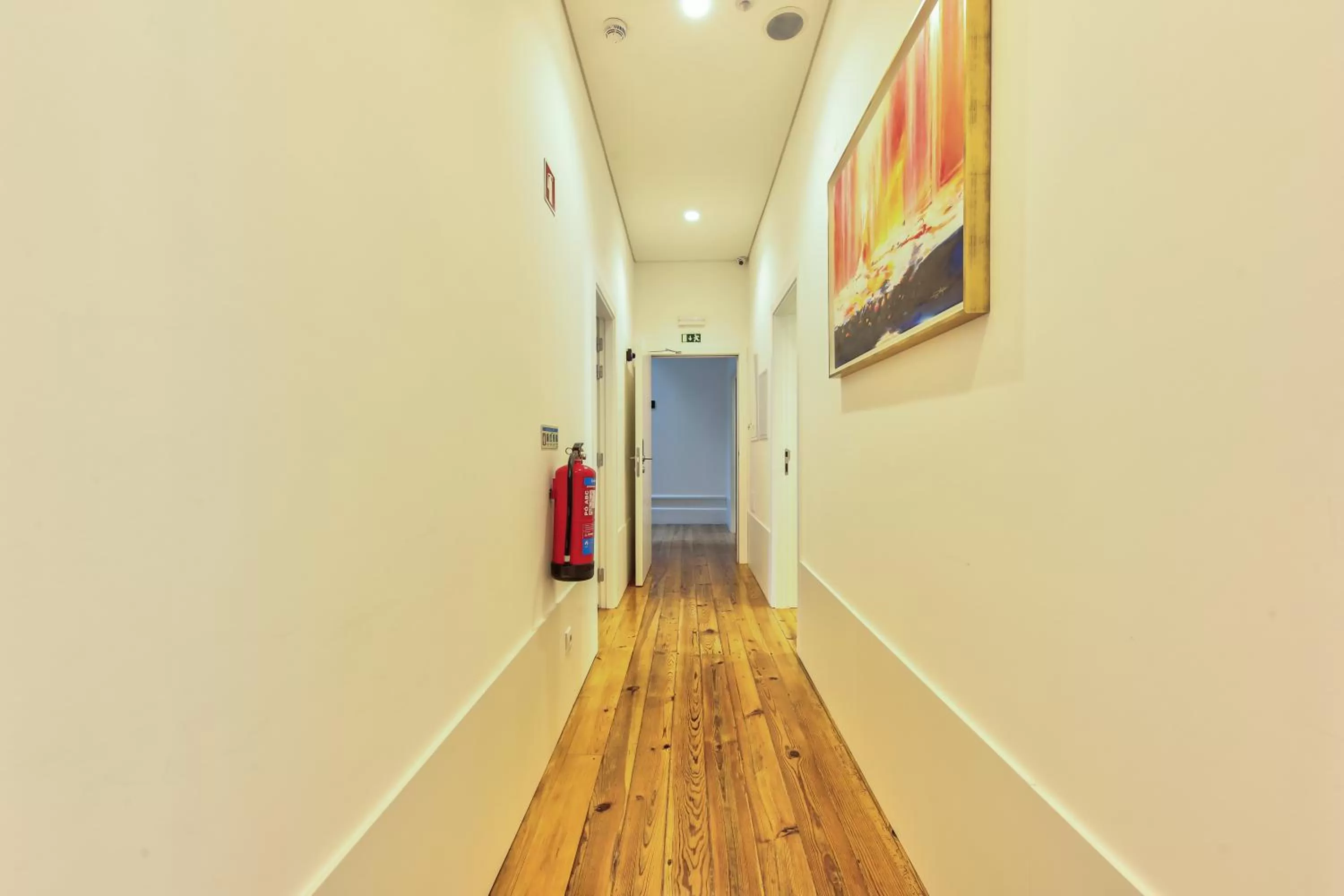 Property building in Avenue Garden