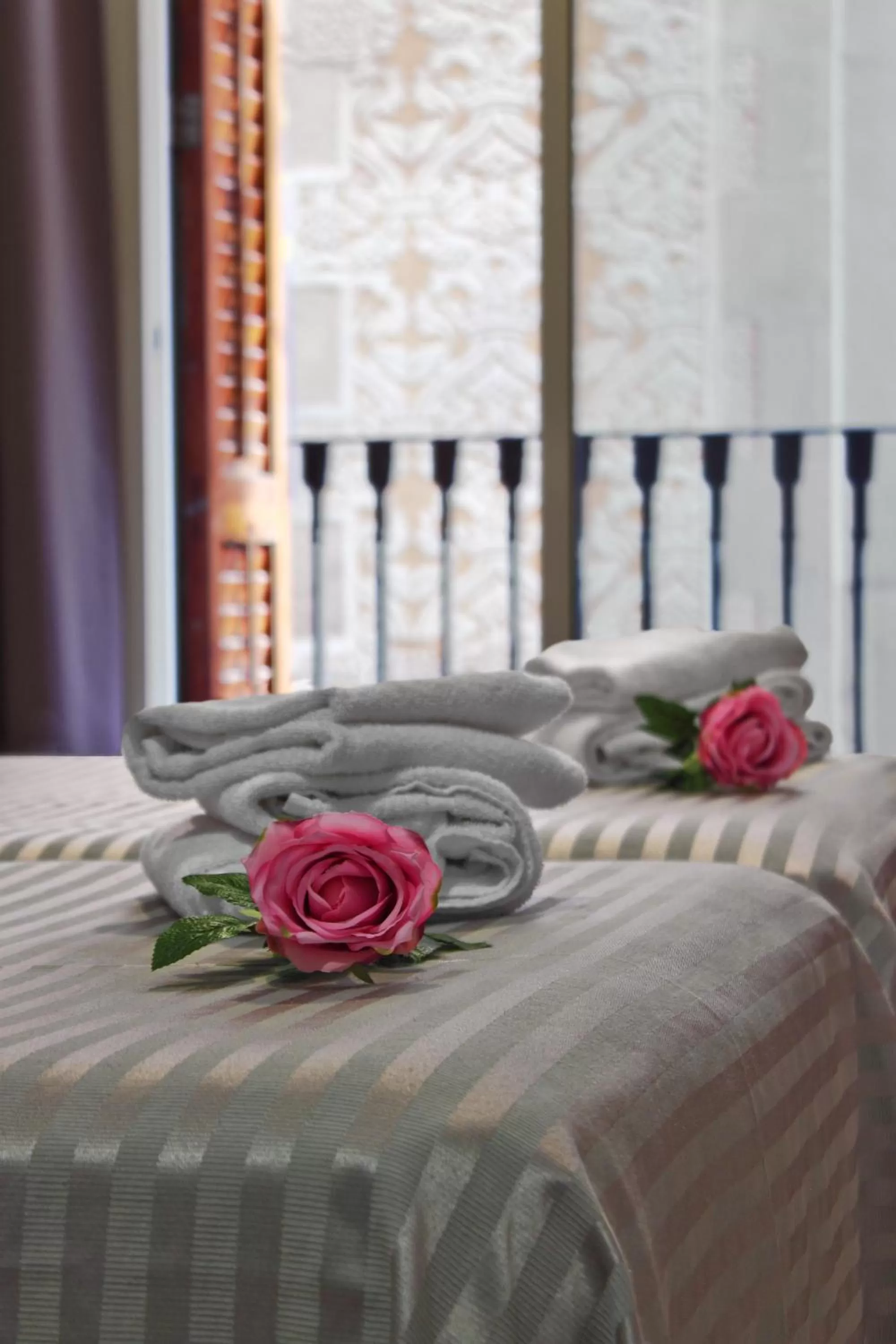 Decorative detail, Bed in Hotel Inglés