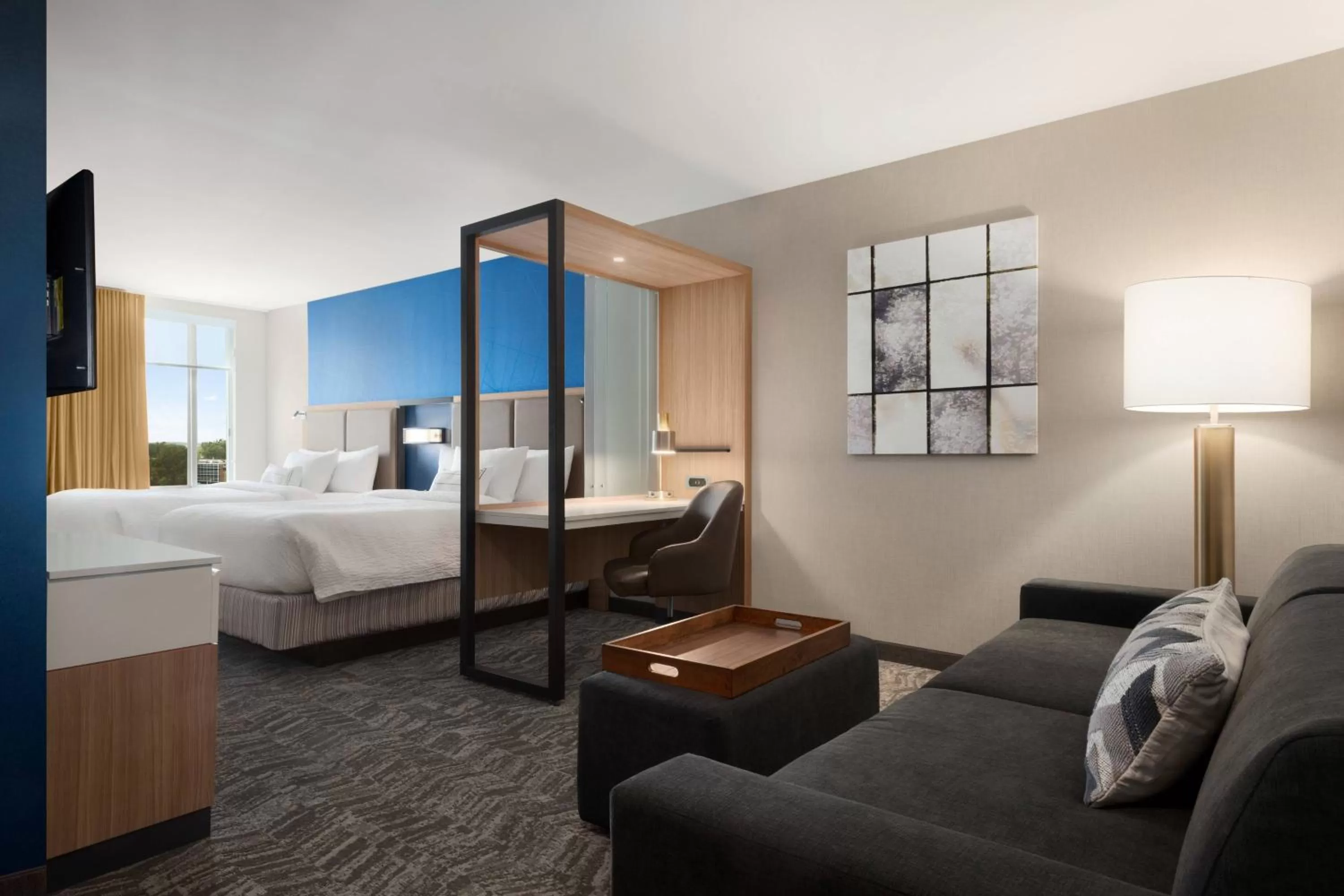 Living room, Bed in SpringHill Suites by Marriott Milwaukee West/Wauwatosa