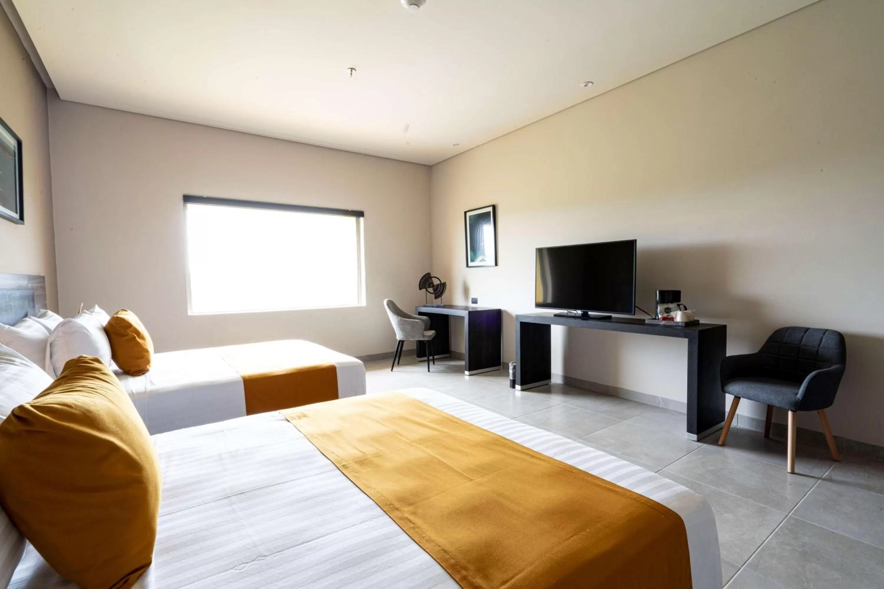 Photo of the whole room, Bed in Best Western Plus Riviera Veracruz