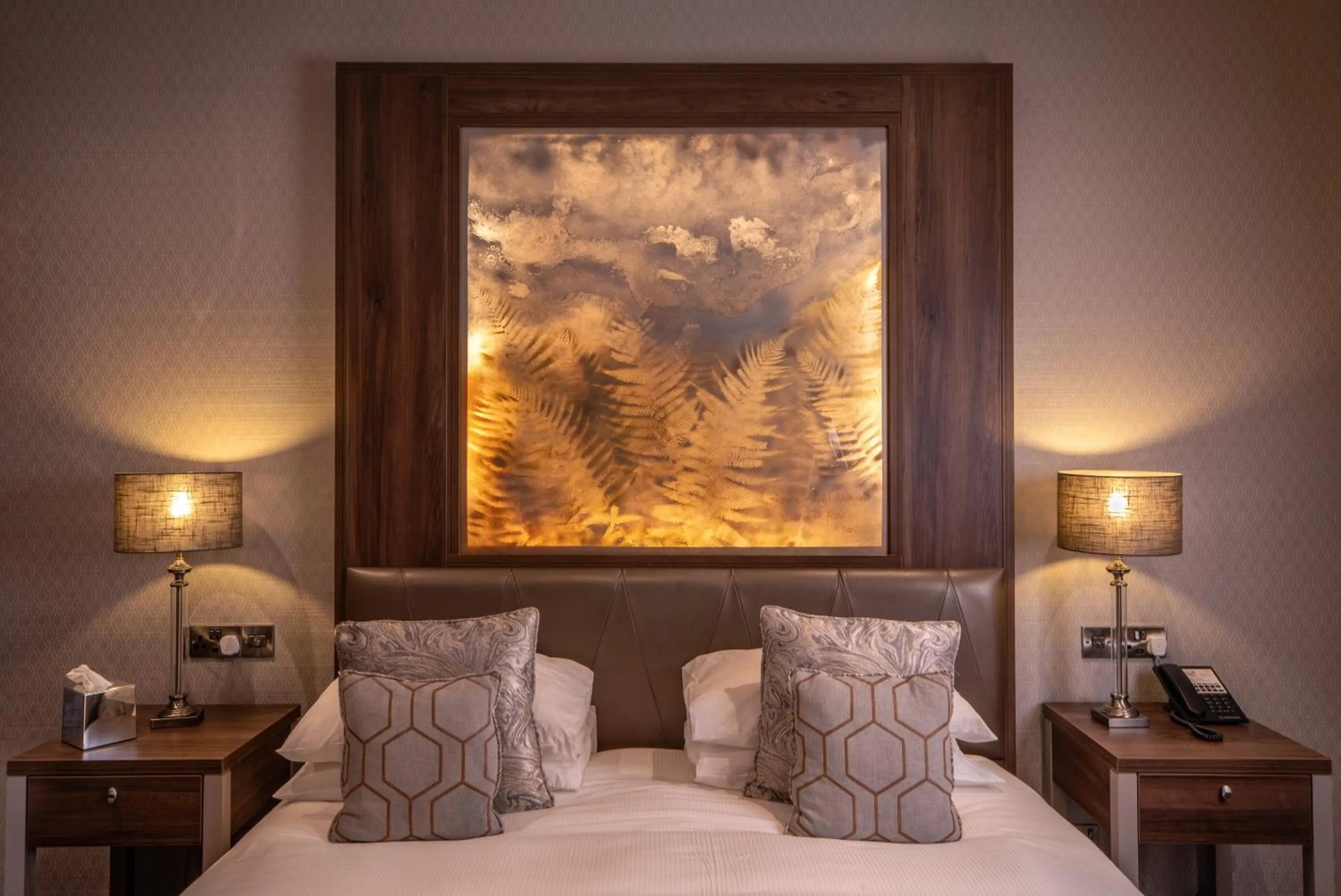 Bedroom, Bed in The Lodge Hotel