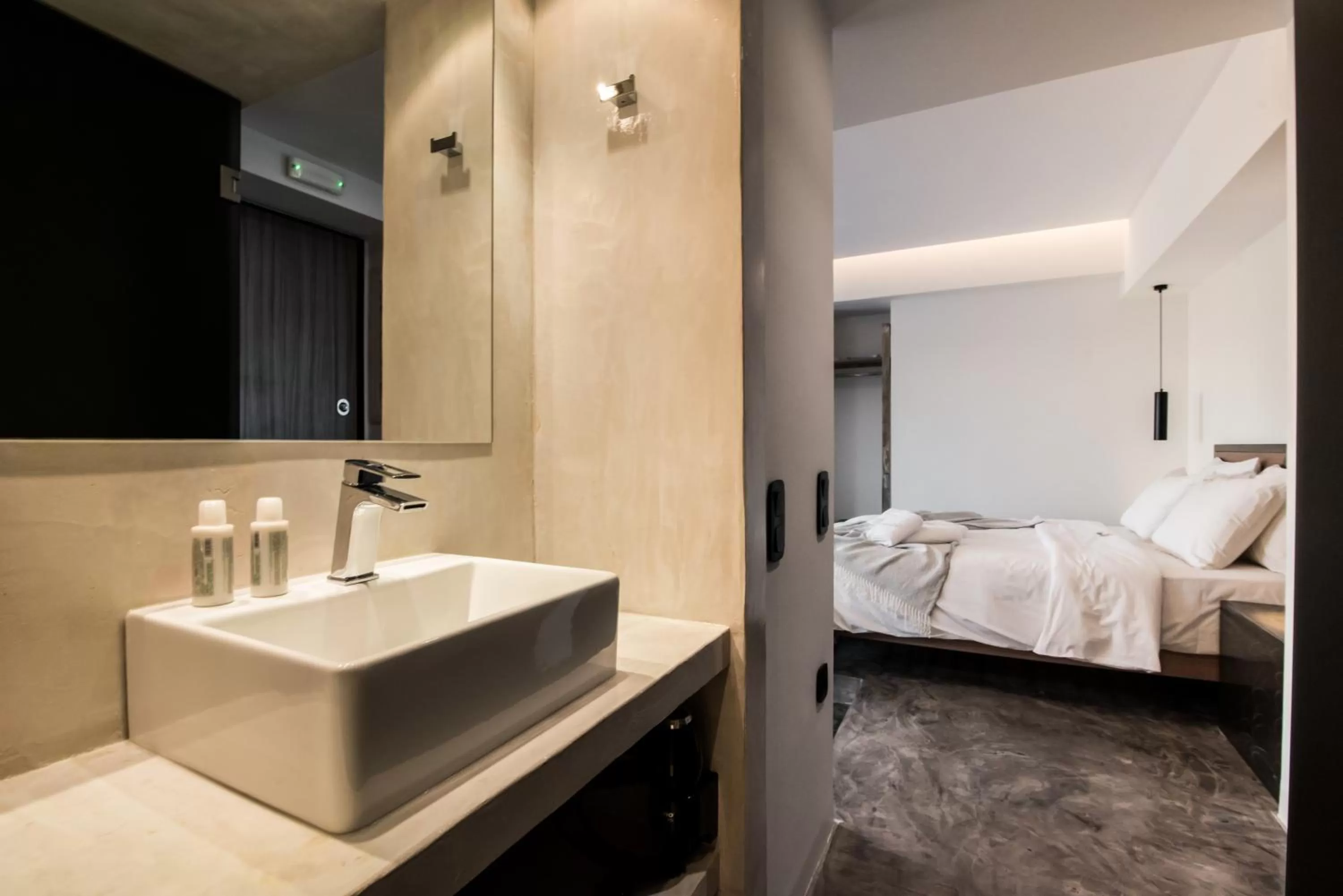 Bathroom, Bed in AthinA STREETAPARTMENTS