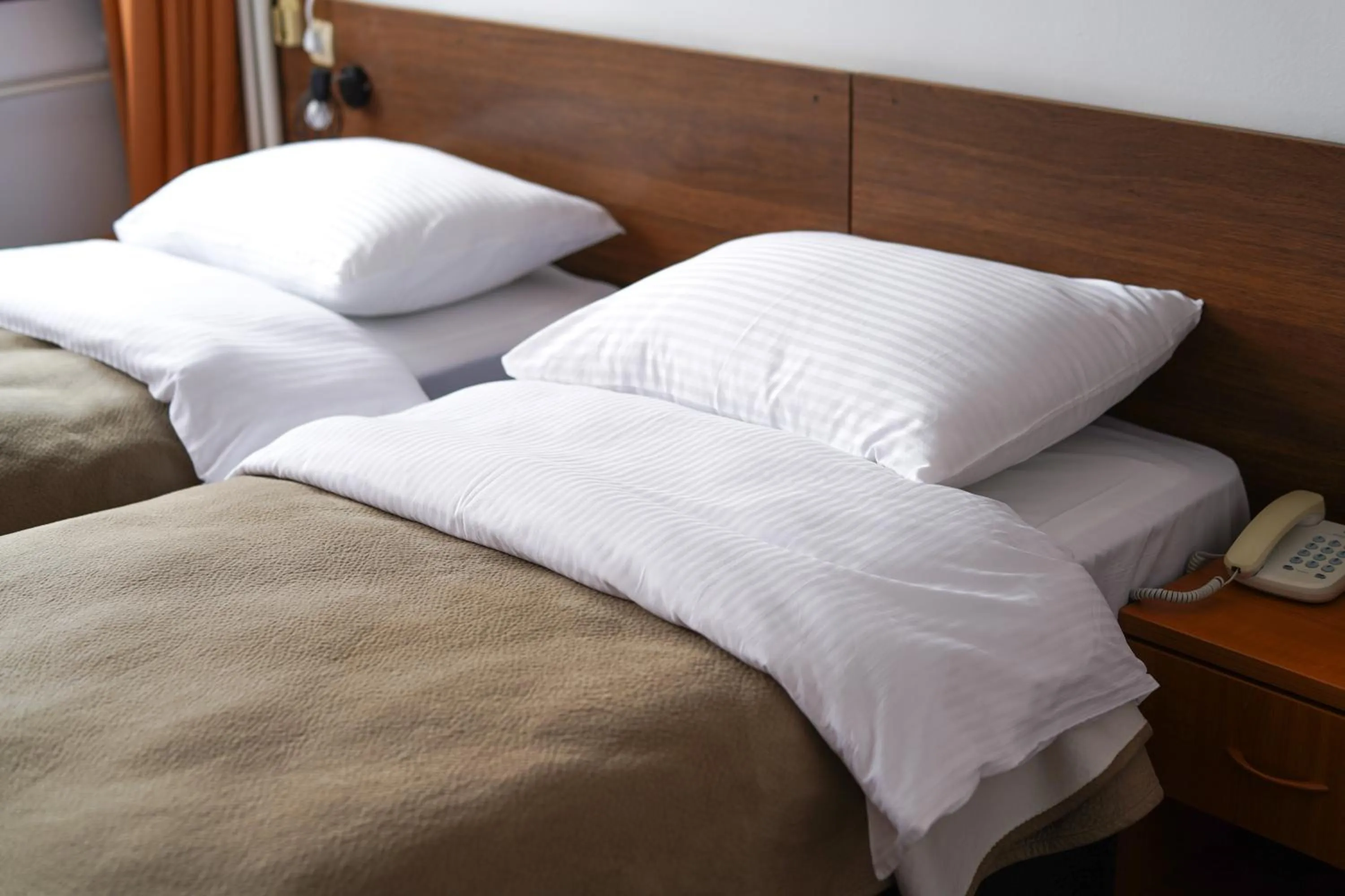 Bed in Hotel Srbija-FREE PARKING