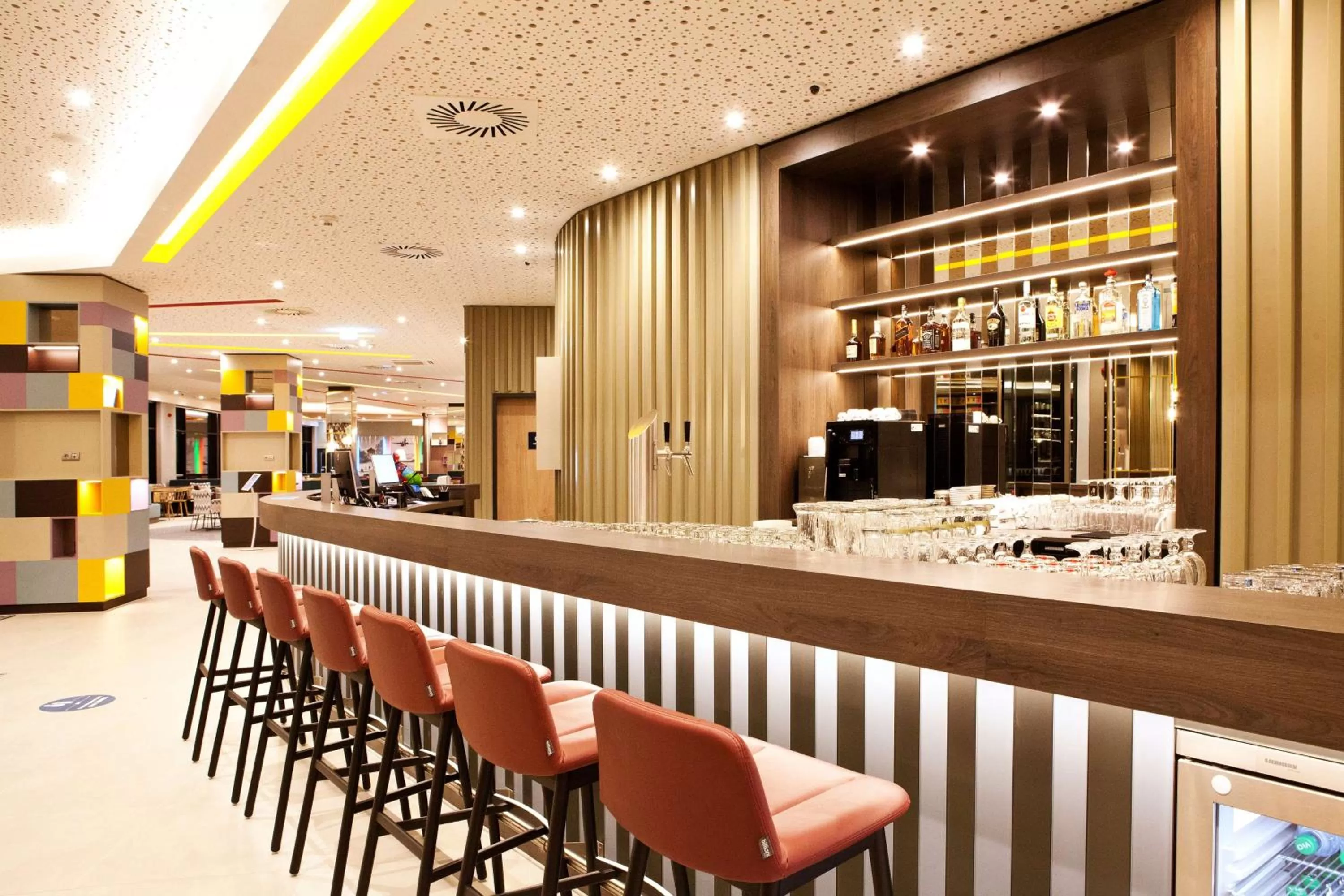 Nightclub / DJ in Hampton by Hilton Munich Airport South