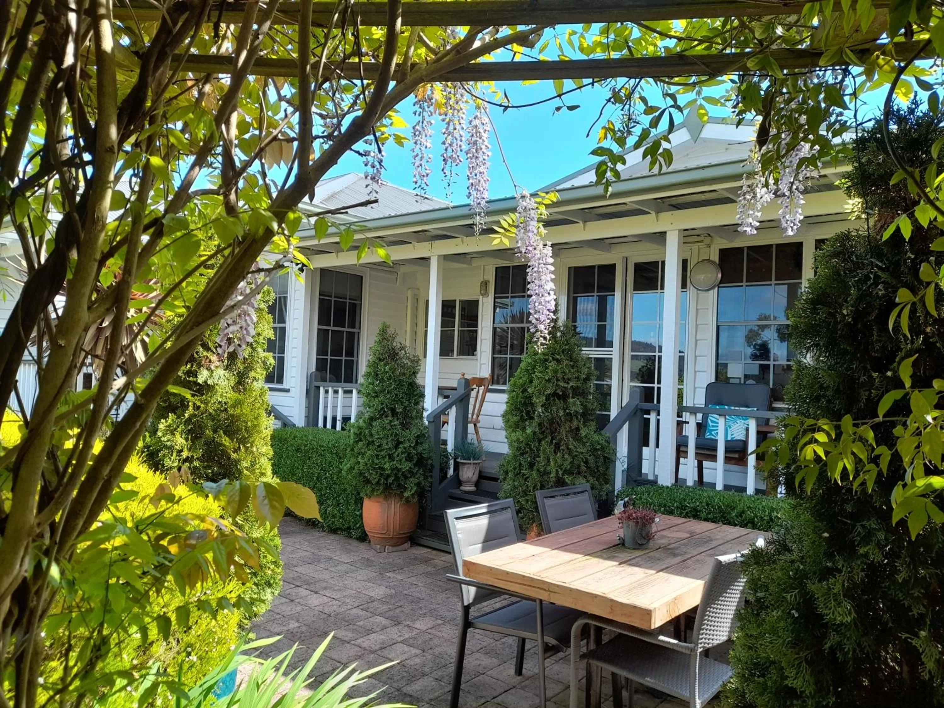 Hillside Bed and Breakfast