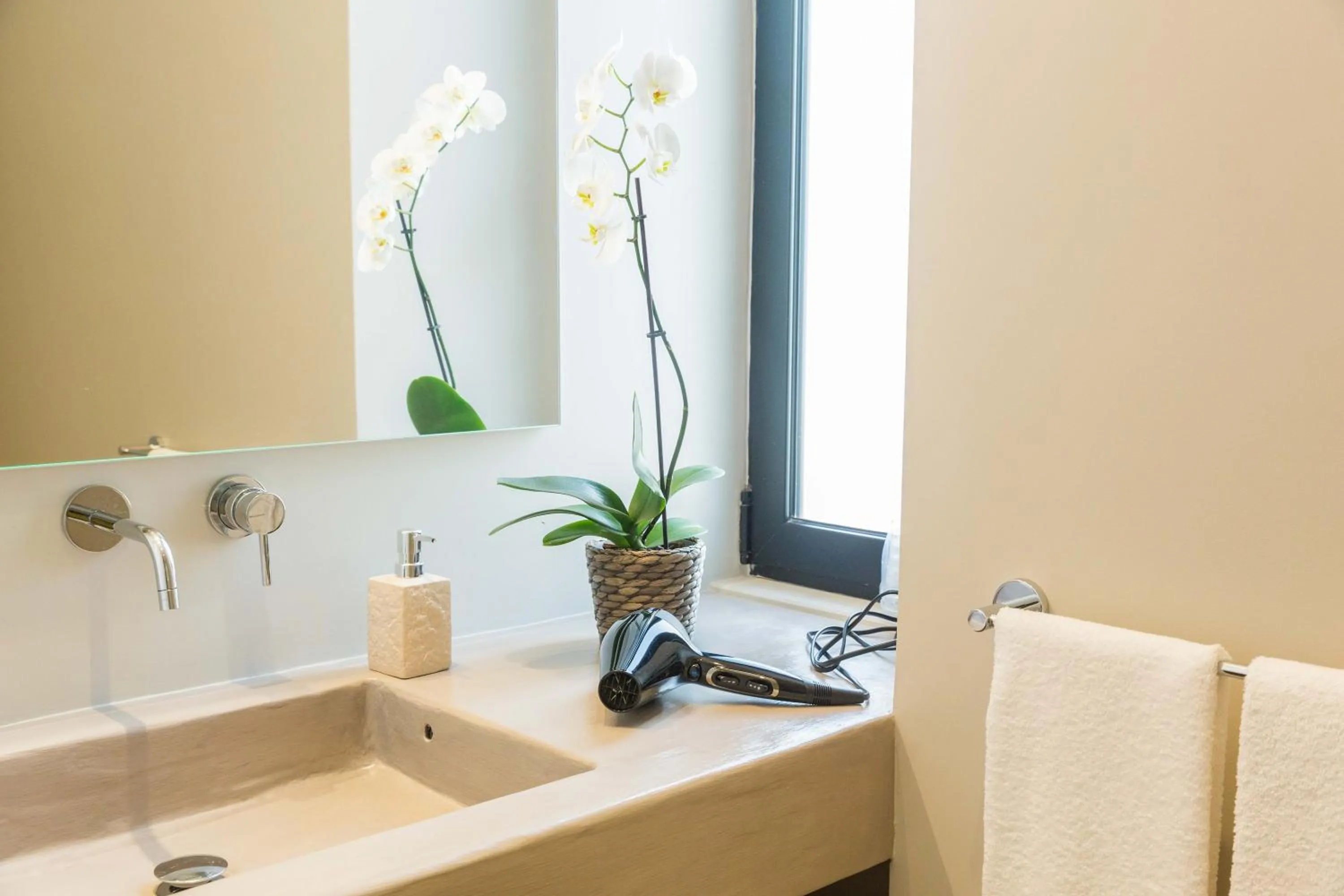 Bathroom in 200 ROOMS & TERRACE