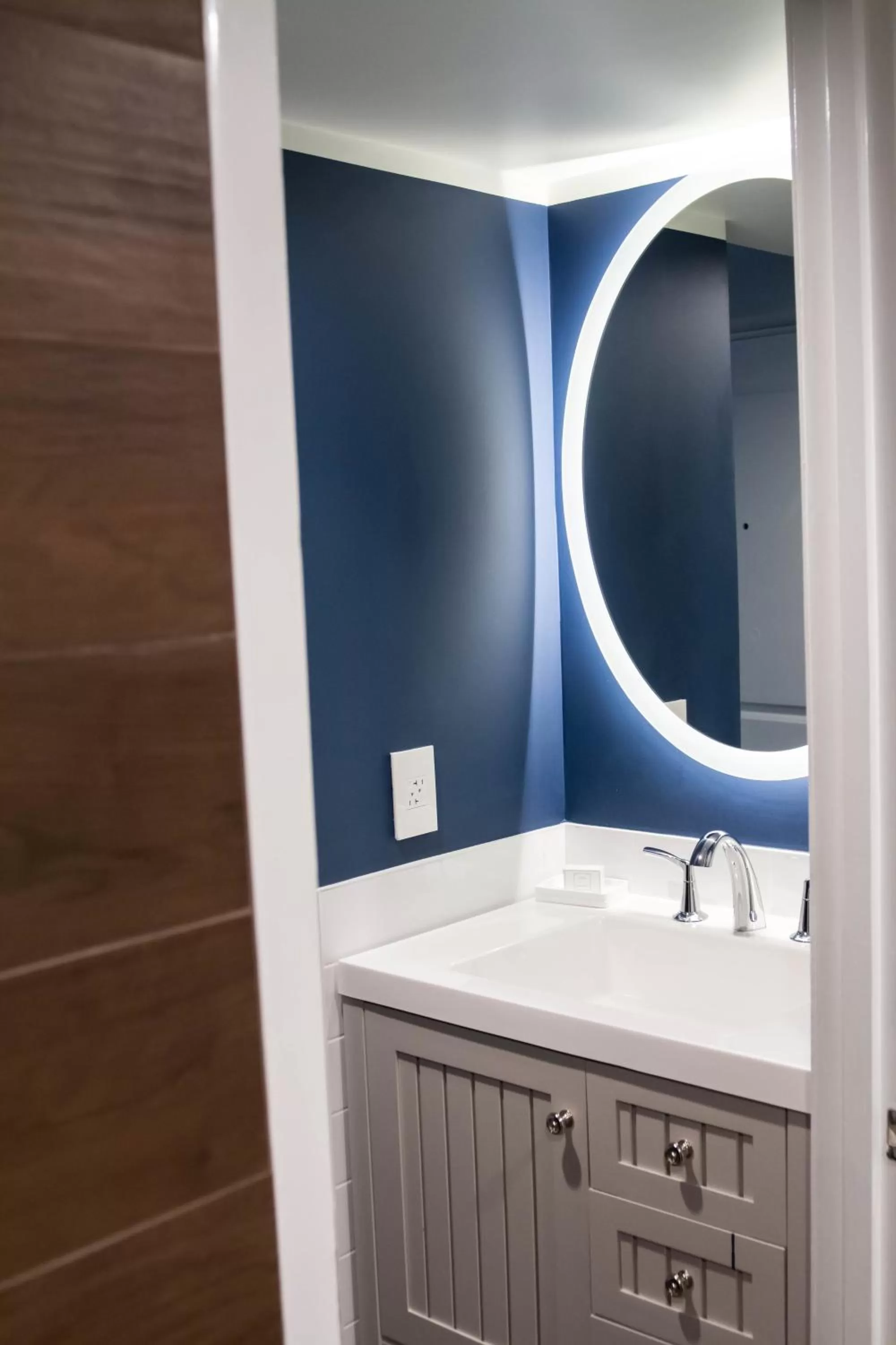 Resort View King Accessible with Roll-in Shower  in Banana Bay Resort & Marina