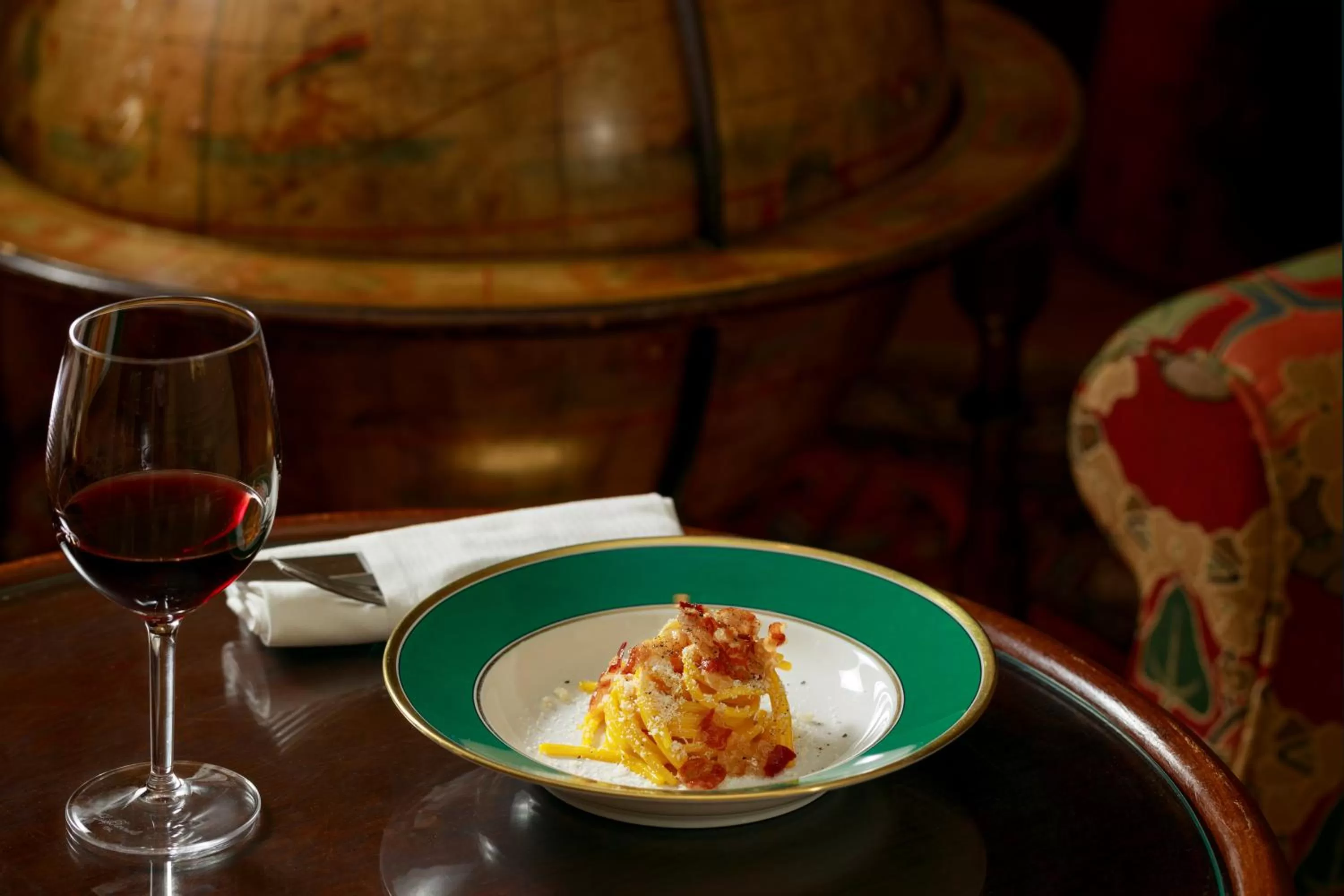 Food and drinks in Hotel Locarno