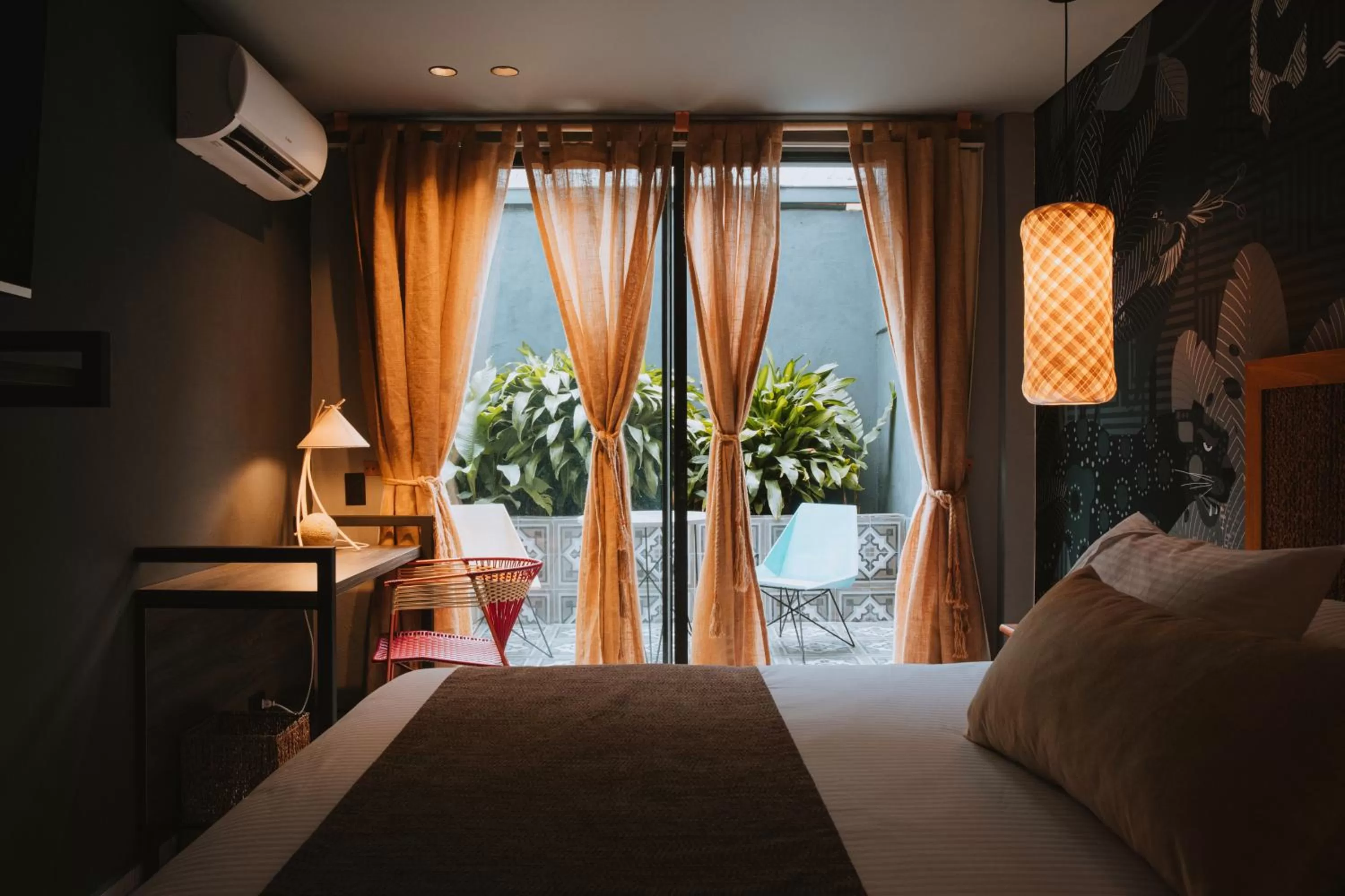 Patio, Bed in Sui Posada Boutique